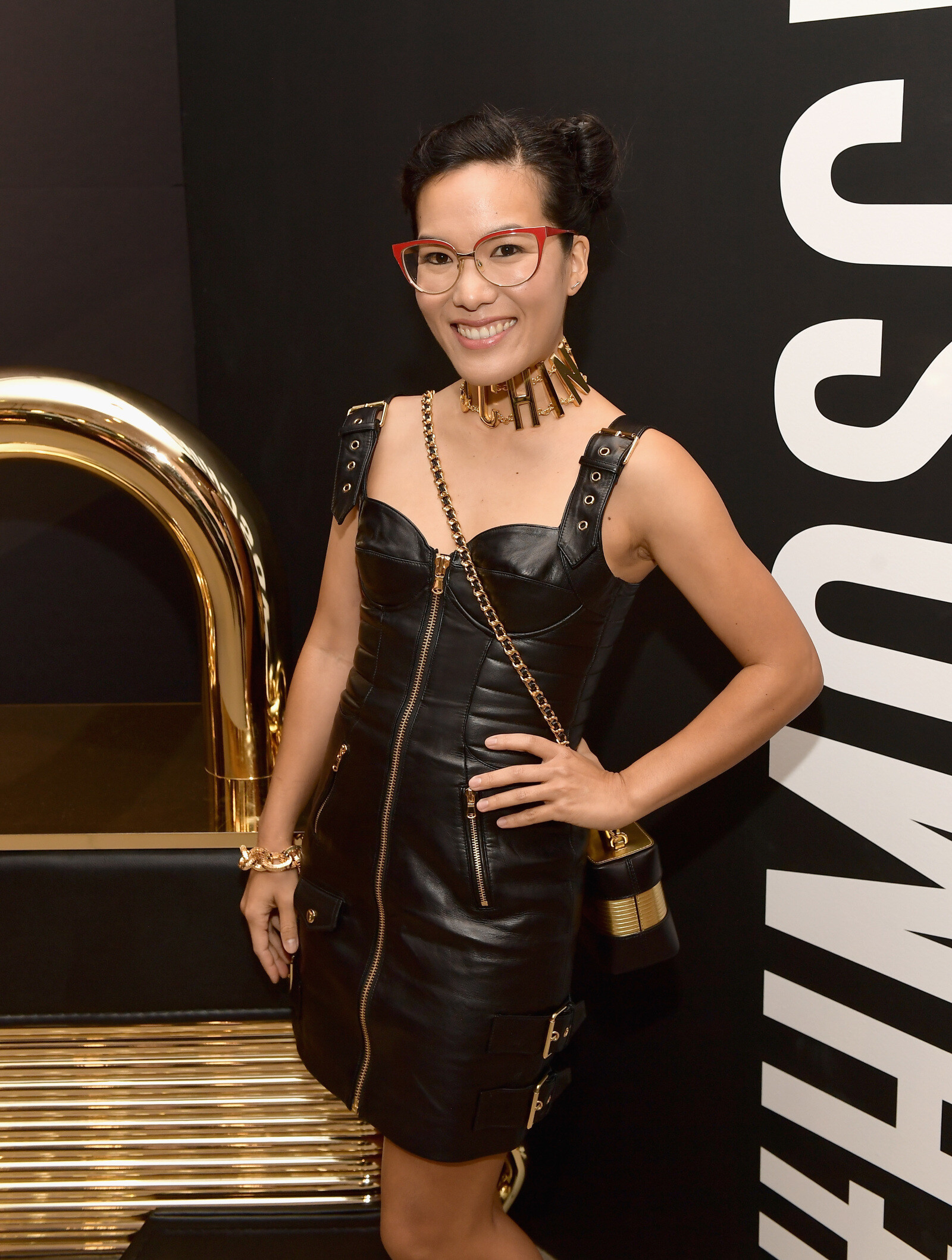 Ali Wong, Krisetya Pet skirt, 1600x2120 HD Phone