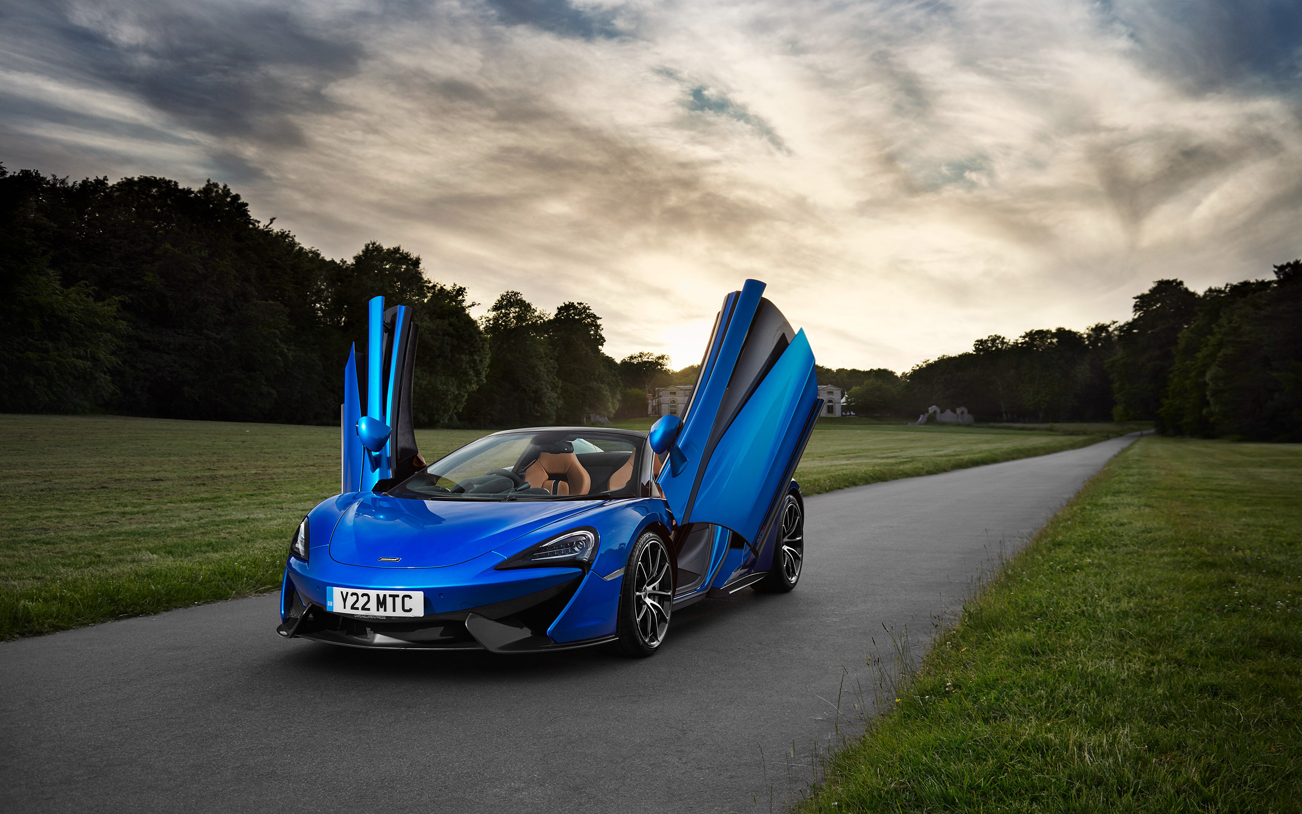 McLaren 570S, Sports car beauty, Spider variant, Powerful performance, 2560x1600 HD Desktop