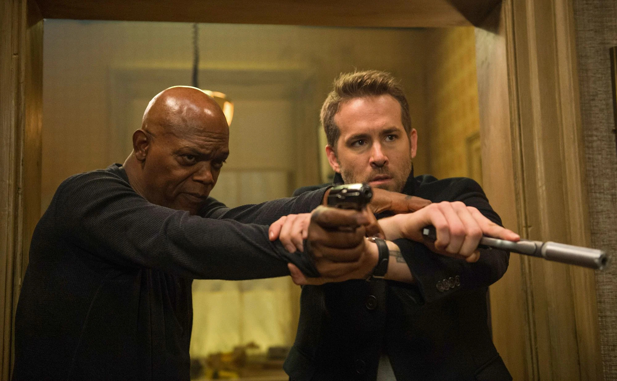 Hitman's Bodyguard, Gripping drama, Intense storytelling, Action-oriented, 2000x1240 HD Desktop