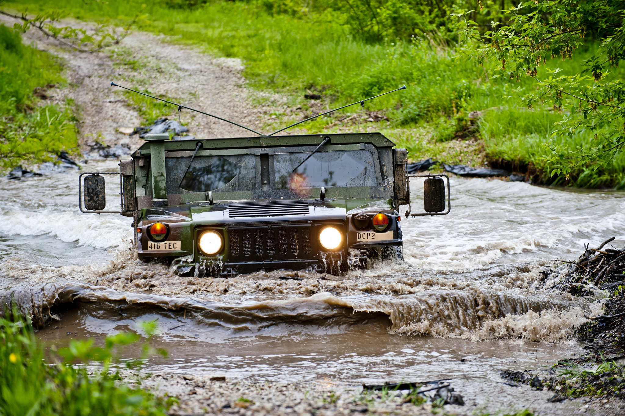 HMMWV, Off-road Driving Wallpaper, 2050x1370 HD Desktop