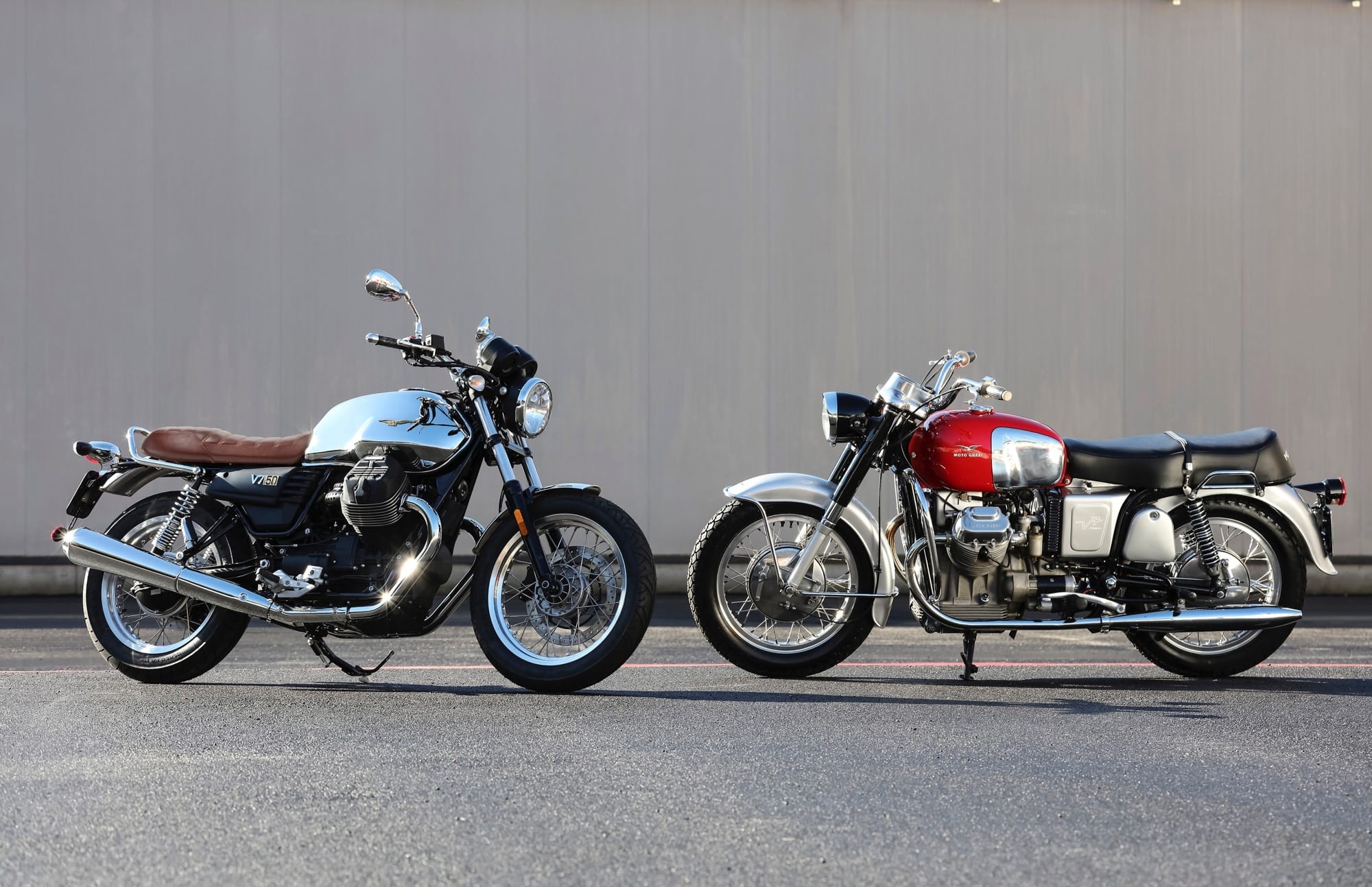 Moto Guzzi V7, Wide magazine, 2000x1300 HD Desktop