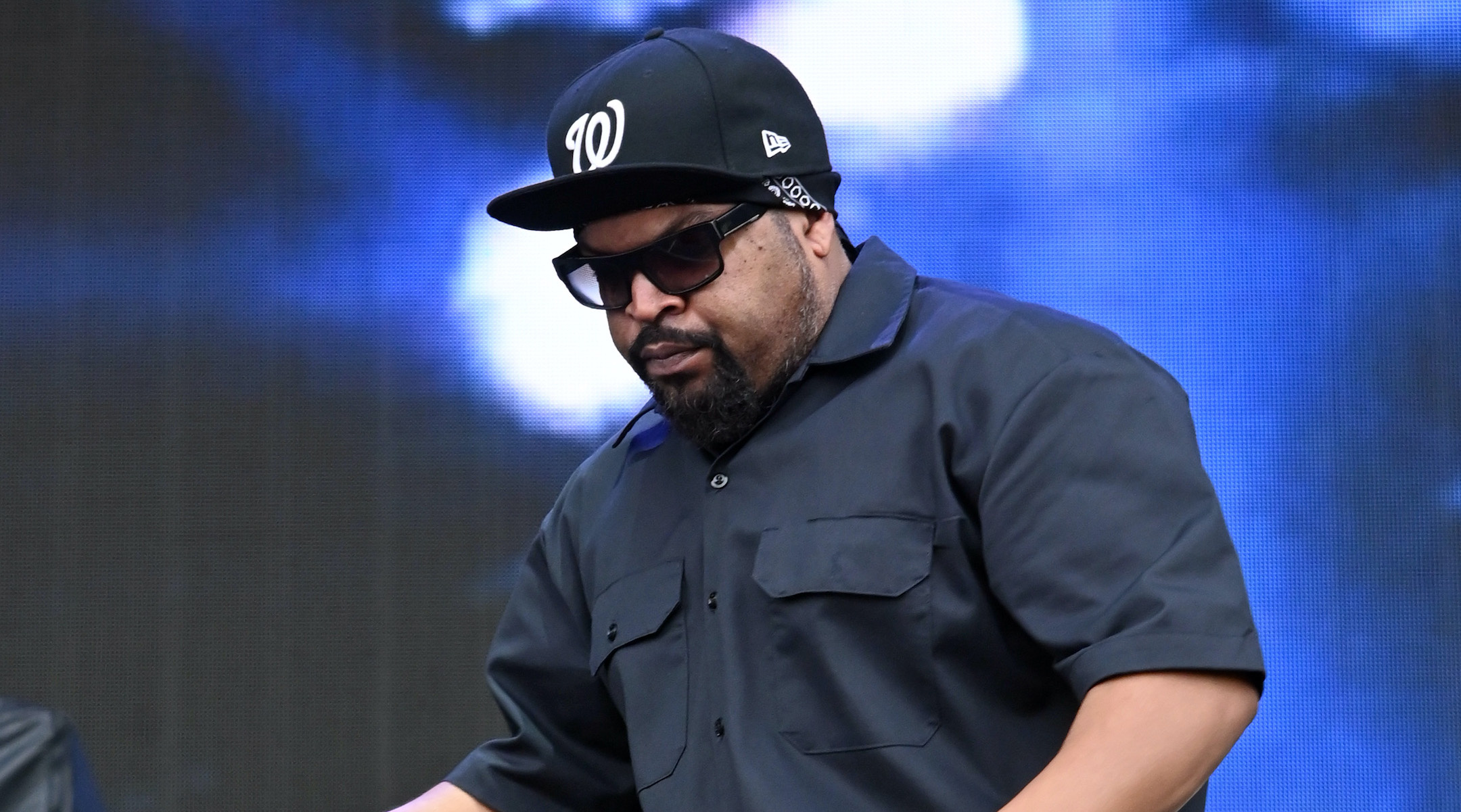 Ice Cube, Anti-Semitic tweets, Backlash, 2160x1210 HD Desktop