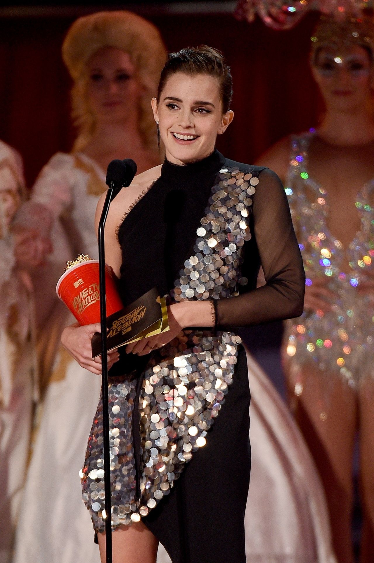 Emma watson pictures, mtv movie awards, popsugar celebrity emma, pictures mtv movie, 1280x1930 HD Phone