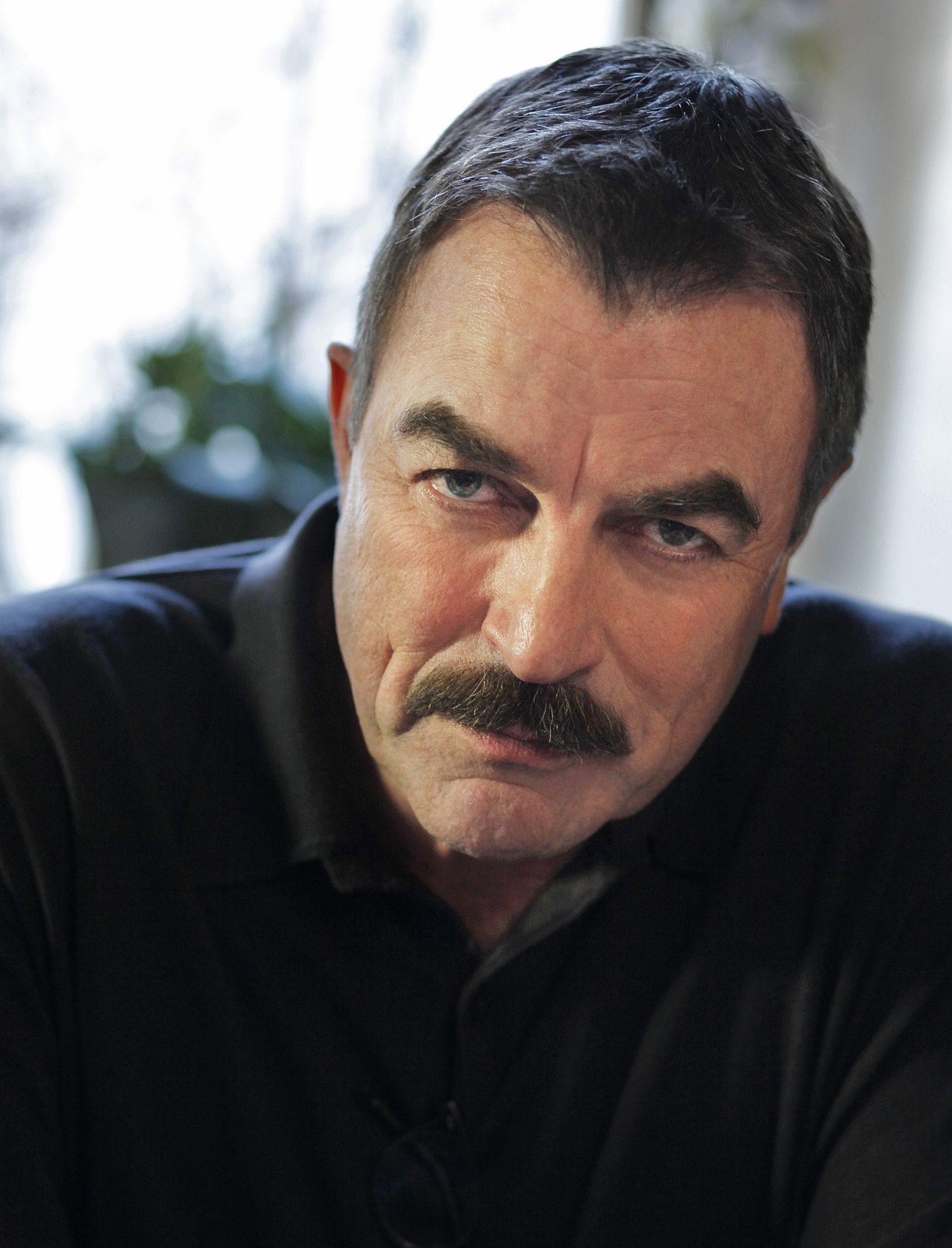 Tom Selleck, Handsome actor, Health condition, Tabloid rumors, 1530x2000 HD Phone