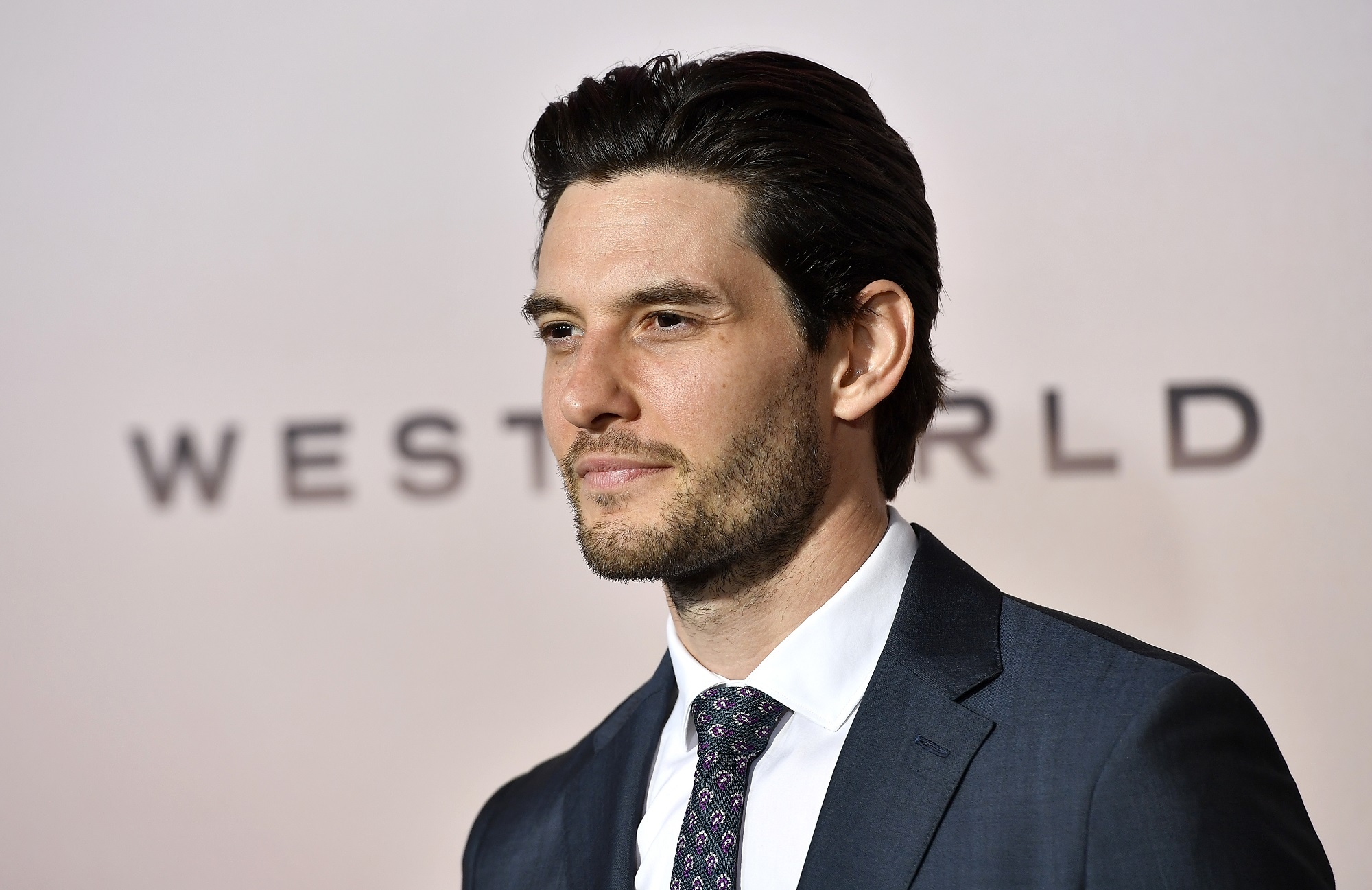 Ben Barnes, Movies star, Shadow and Bone, The Falcon and the Winter Soldier, 2000x1300 HD Desktop