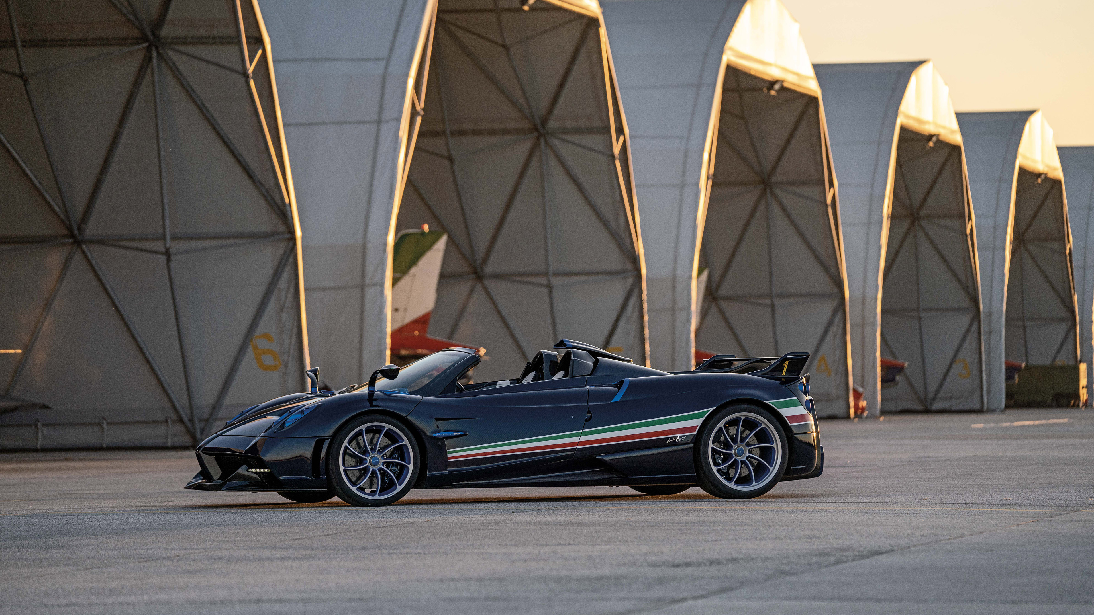 Pagani Huayra Tricolore, Military aircraft hangars, Italian tricolore livery, 4K Desktop wallpaper
