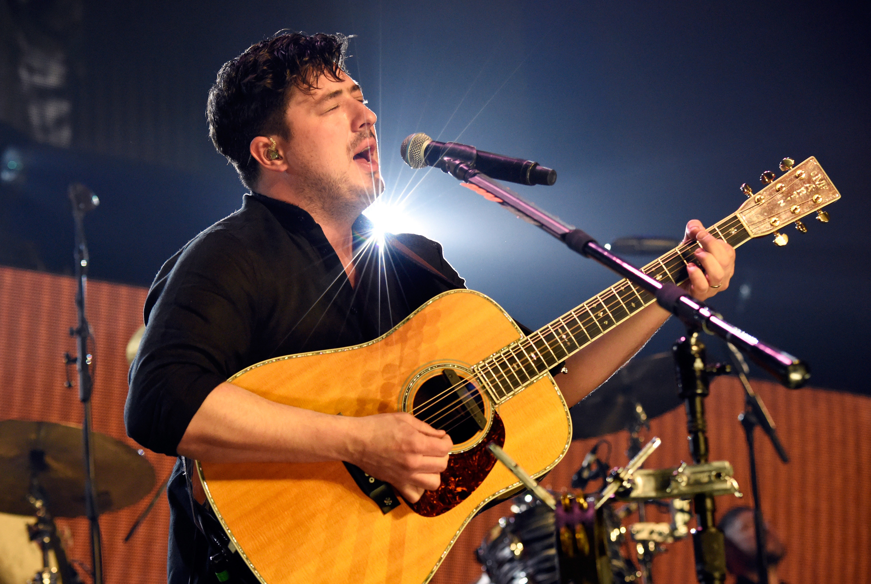 Marcus Mumford, Childhood trauma, Being abused as a child, Singer's revelation, 3000x2020 HD Desktop