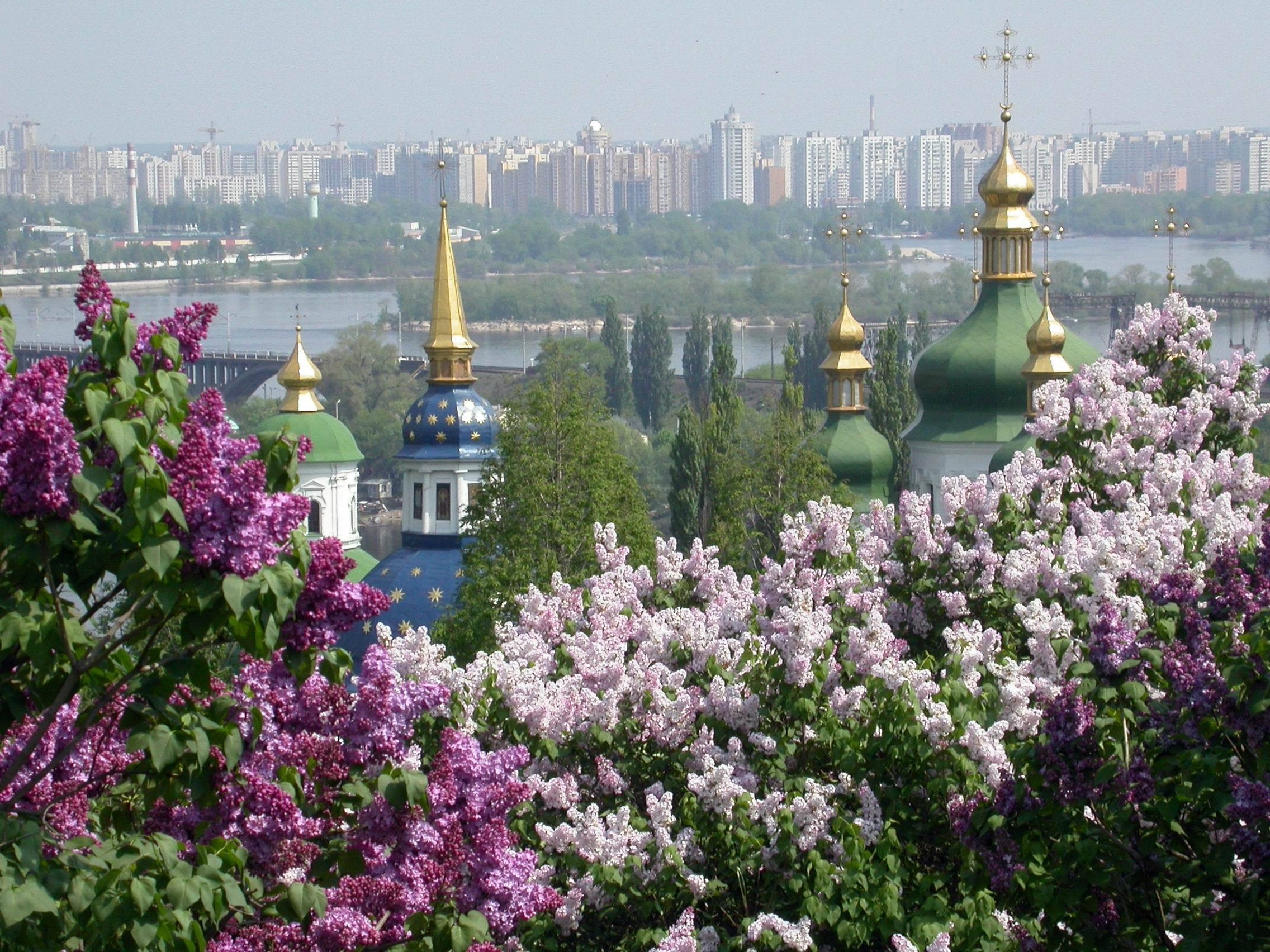 Kiev Ukraine wallpaper, Striking visuals, Home screen beauty, Aesthetic appeal, 2280x1710 HD Desktop