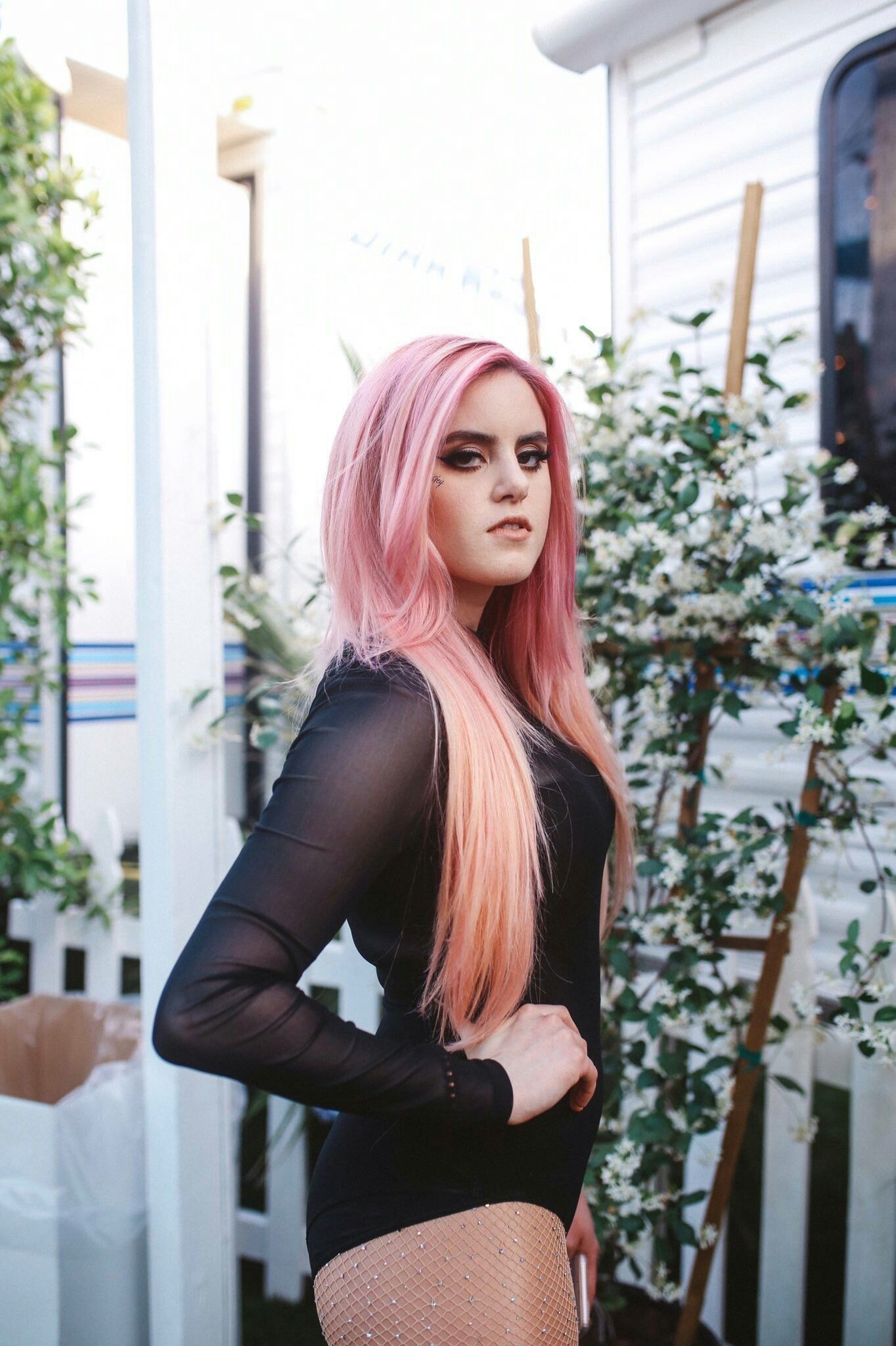 Kiiara, a stunning singer with a unique style, 1370x2050 HD Phone