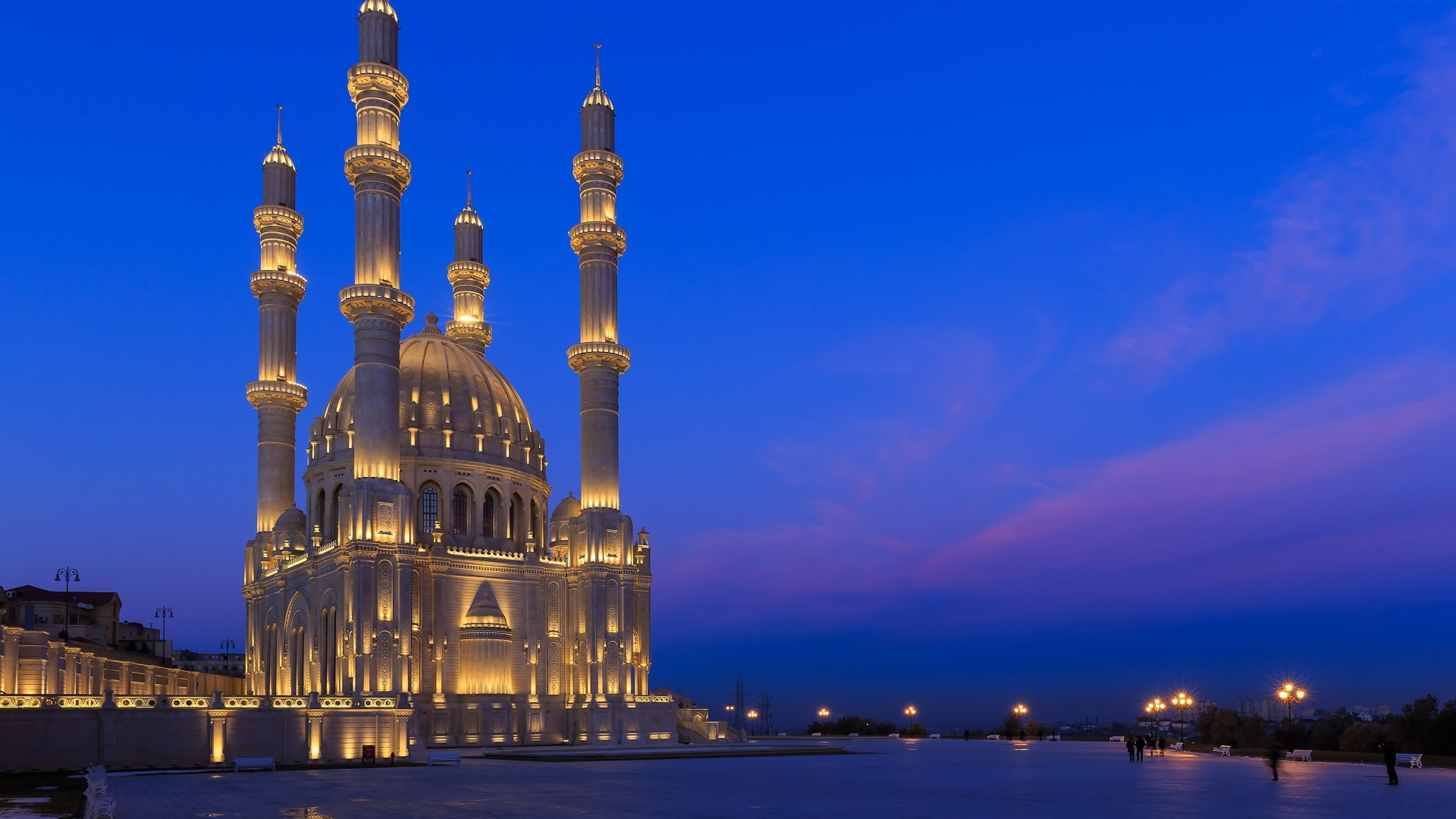 Heydar Mosque in Baku, Night lights capture, Architectural wonder, Captivating wallpapers, 3840x2160 4K Desktop