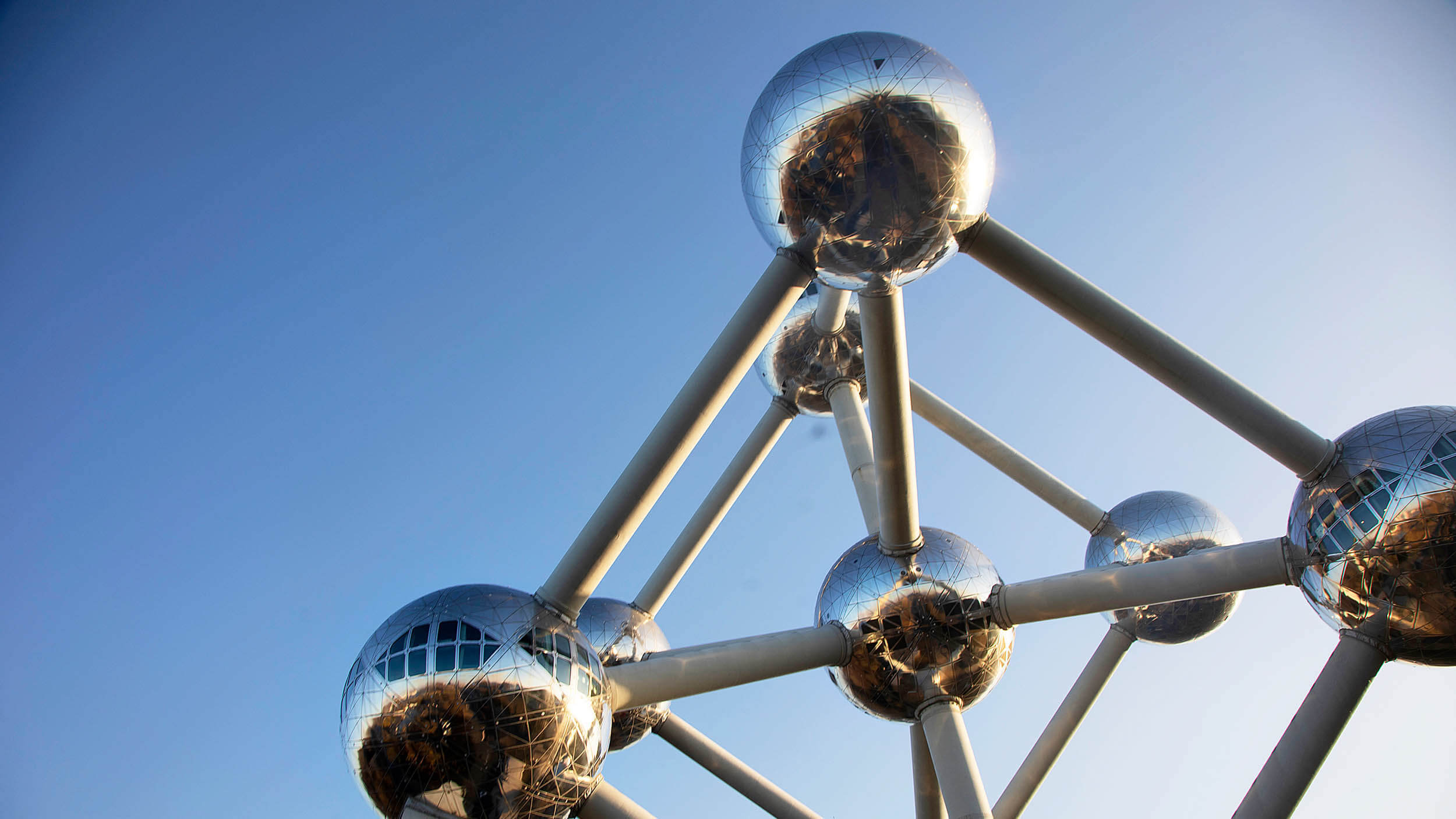 Visit Brussels, Sightseeing bus, Tootbus experience, Exploring the city, 2500x1410 HD Desktop