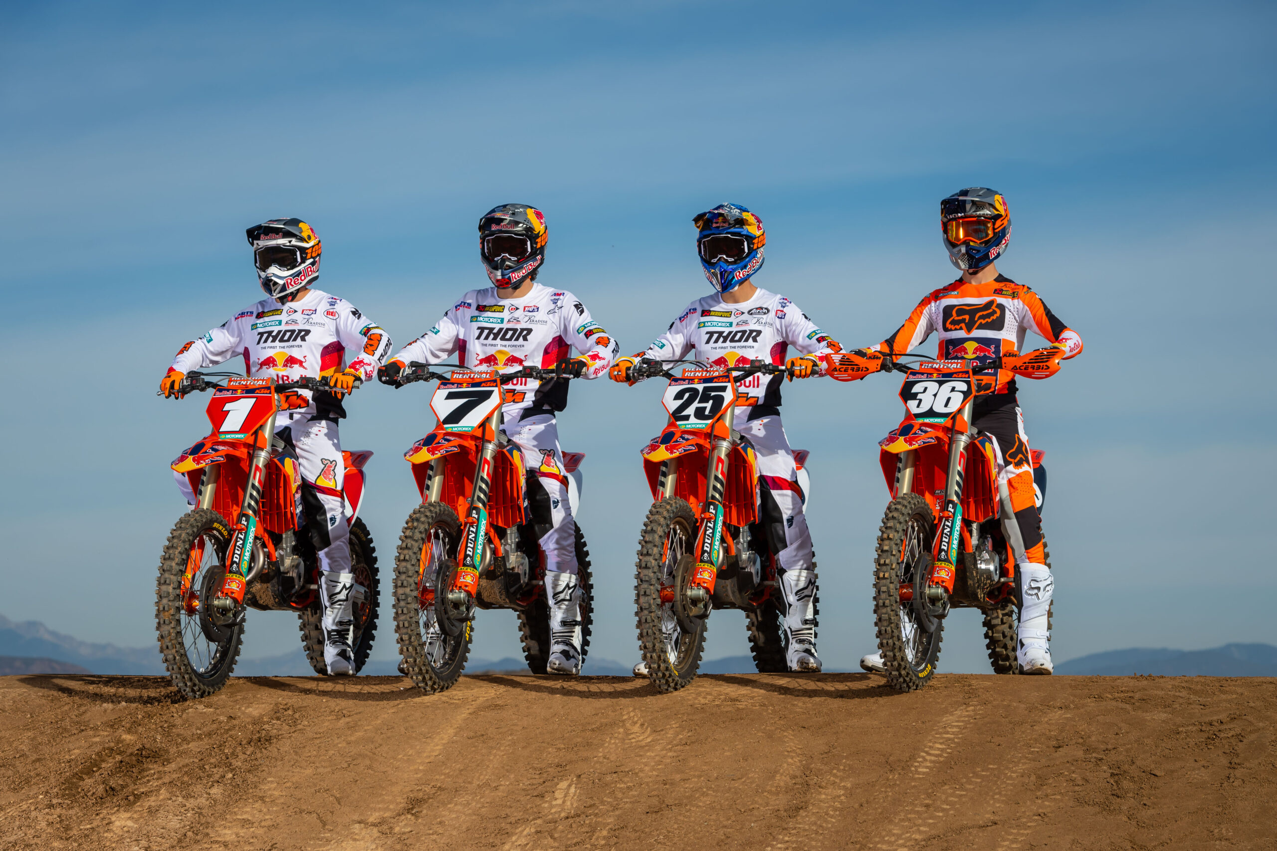 KTM 250 SX, Four rider, Red Bull KTM Factory Racing, 2560x1710 HD Desktop