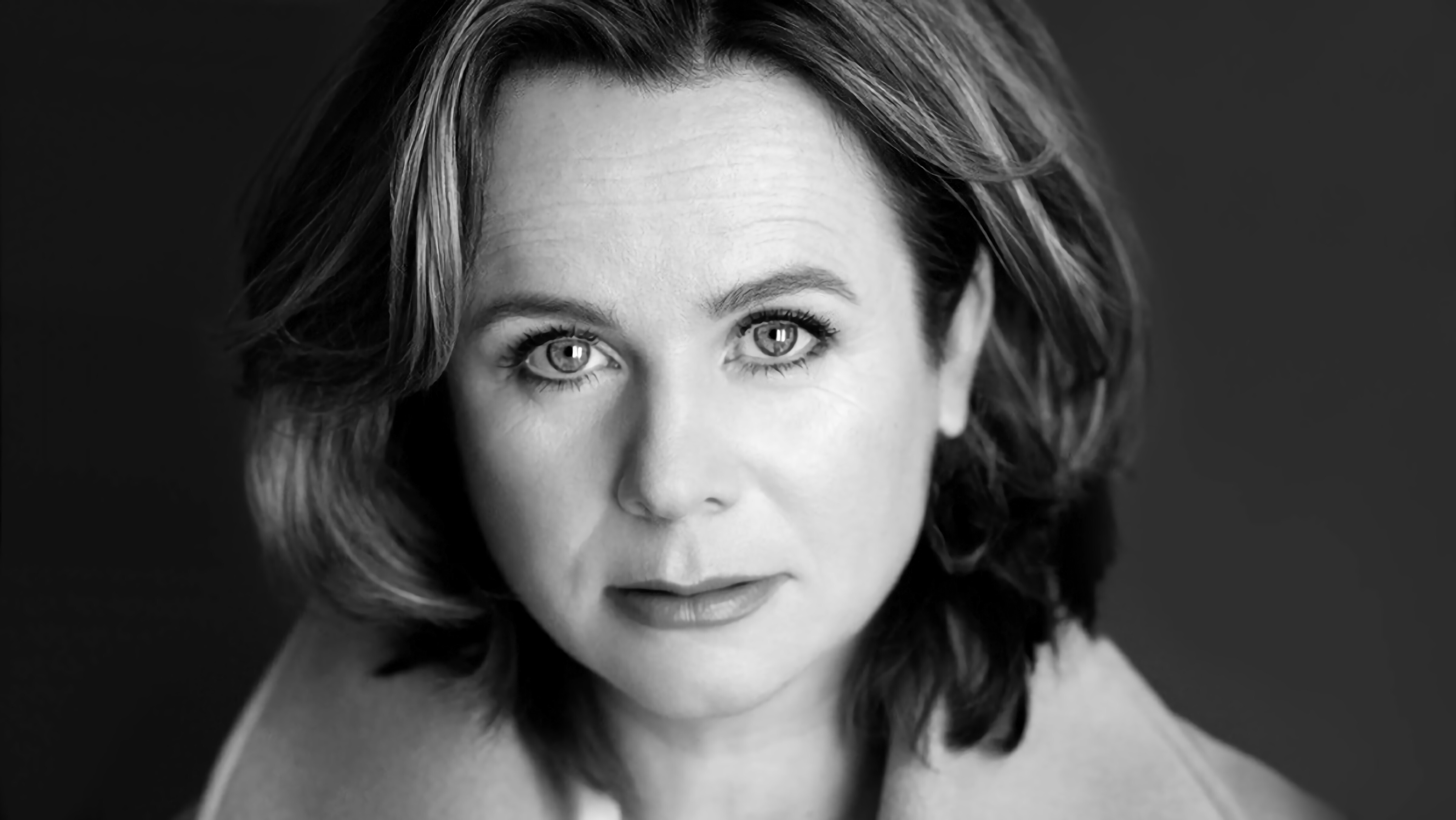 Emily Watson, Powerful performances, Emotional depth, British acting talent, 4800x2710 4K Desktop