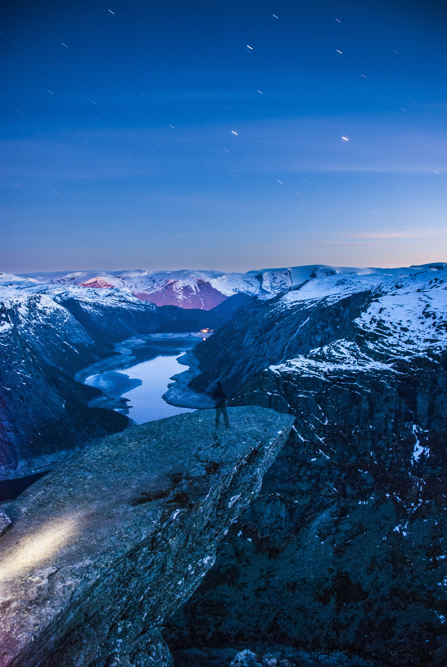 Artistic representation, Alexander Hills' work, Trolltunga inspiration, Visual delight, 1480x2200 HD Phone