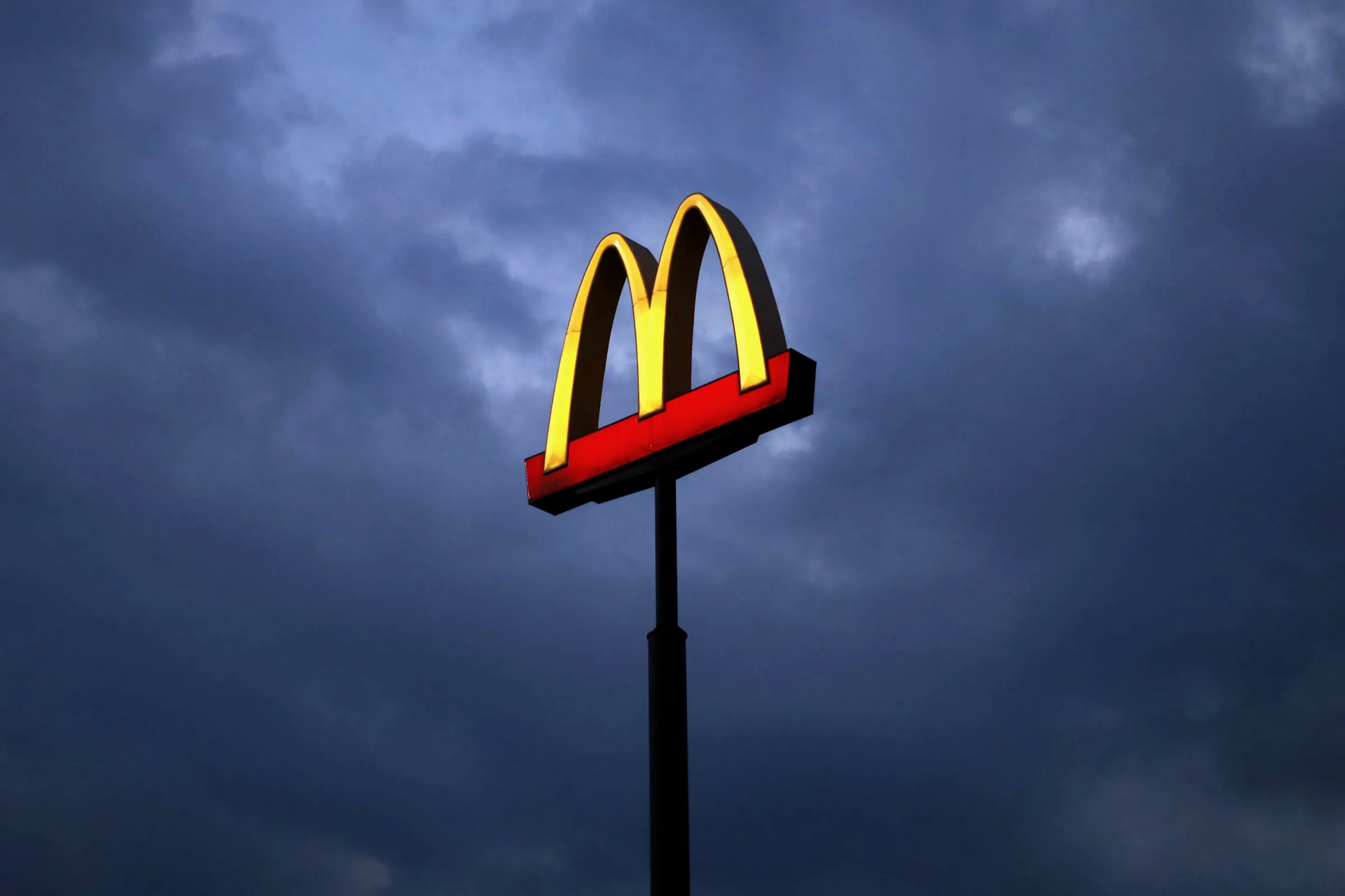 Ice cream machine hackers, McDonald's lawsuit, 2400x1600 HD Desktop