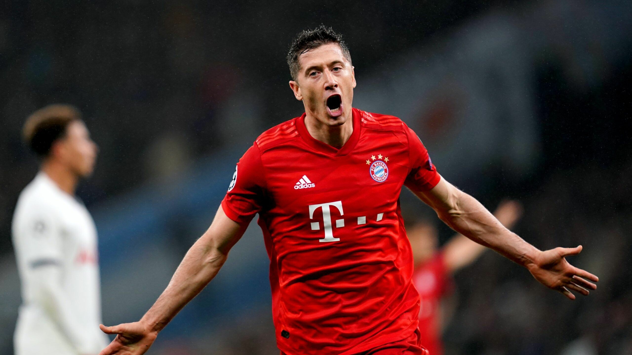 Robert Lewandowski, Bayern Munich, 12 consecutive wins, Lewandowski hits, 2560x1440 HD Desktop