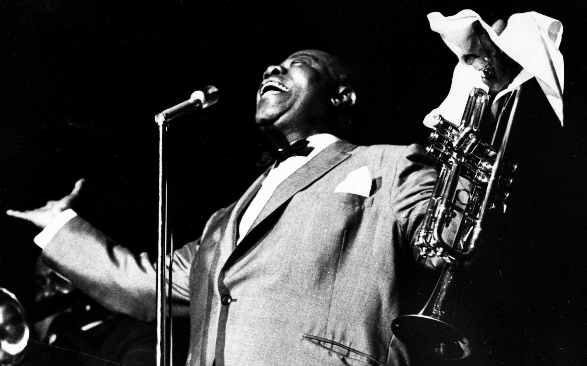 Louis Armstrong, Jazz transformation, Music innovation, Jazz music pioneer, 2050x1280 HD Desktop