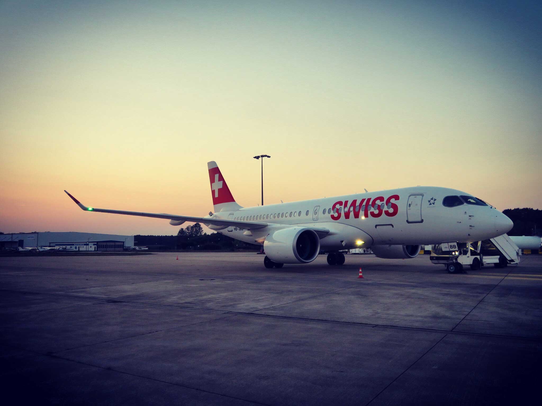 Bombardier CS100, Travels, Swiss blog, Pilot's view, 2050x1540 HD Desktop