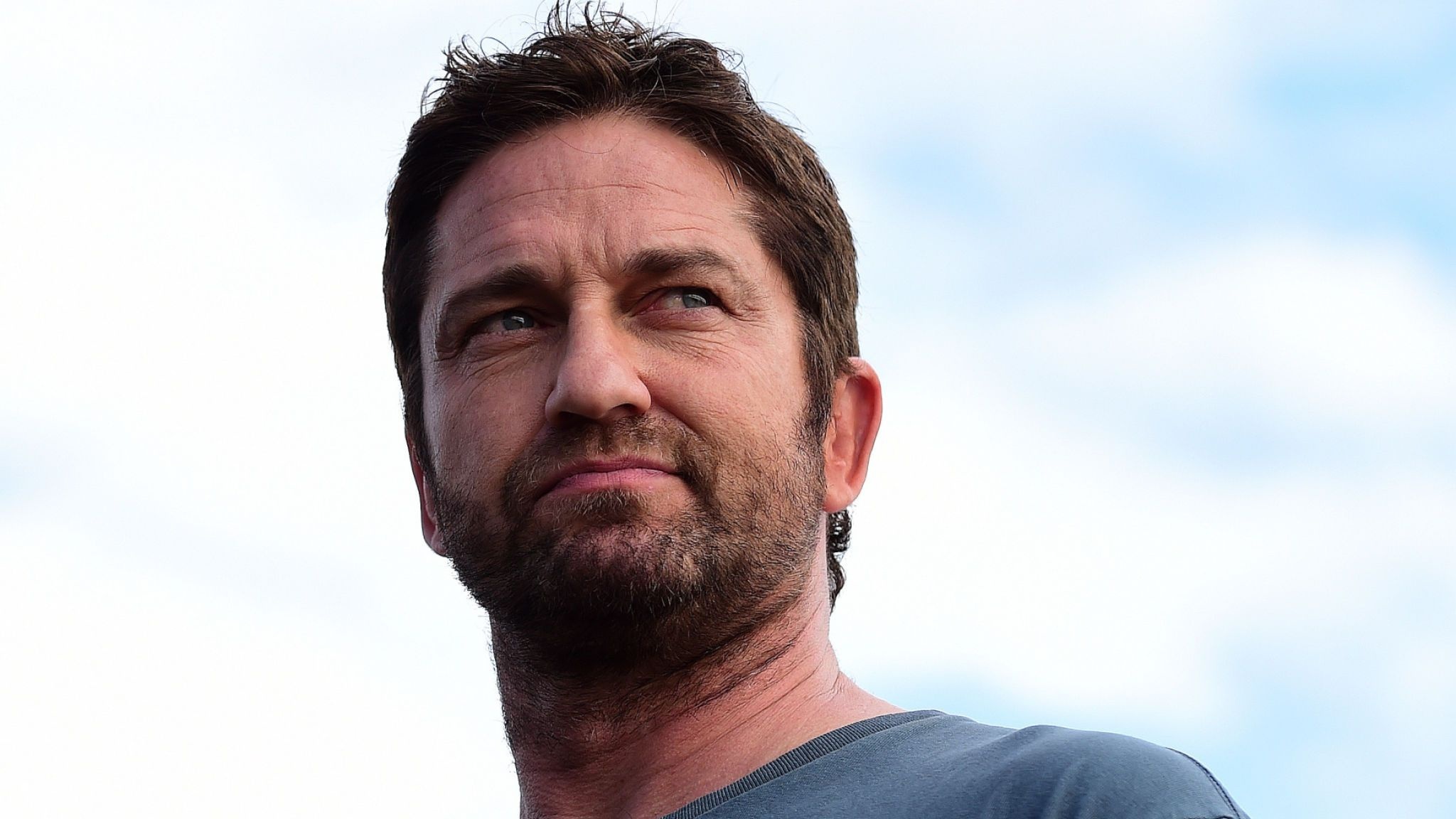 Gerard Butler, HD Wallpaper, Image, 2050x1160 HD Desktop