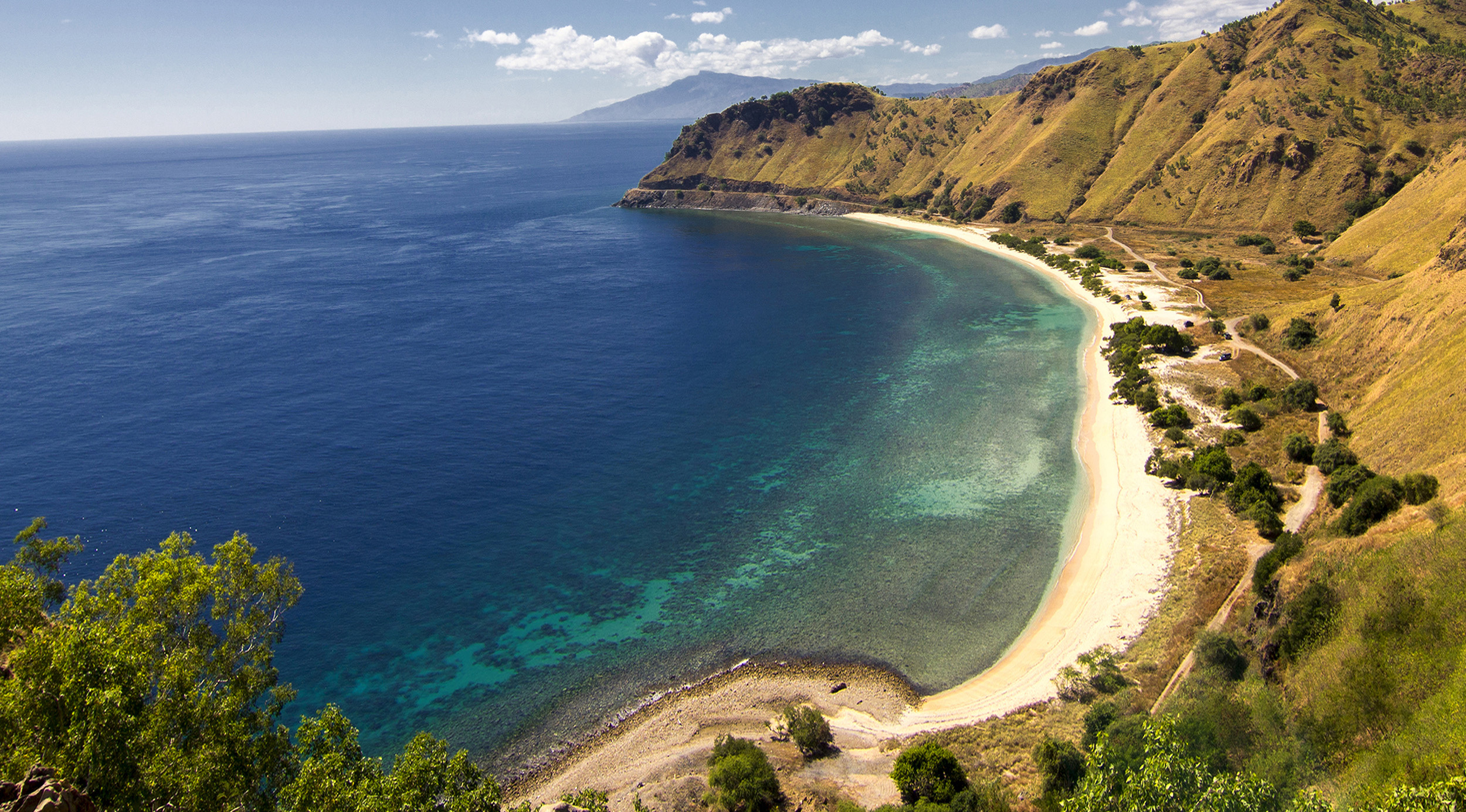 Dili, East Timor, Local food, East Timor, 2500x1390 HD Desktop