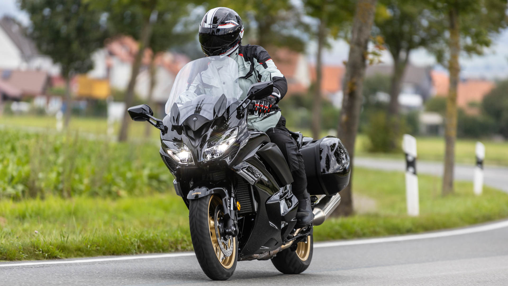 Ultimate Edition, Yamaha FJR1300 Wallpaper, 1920x1080 Full HD Desktop