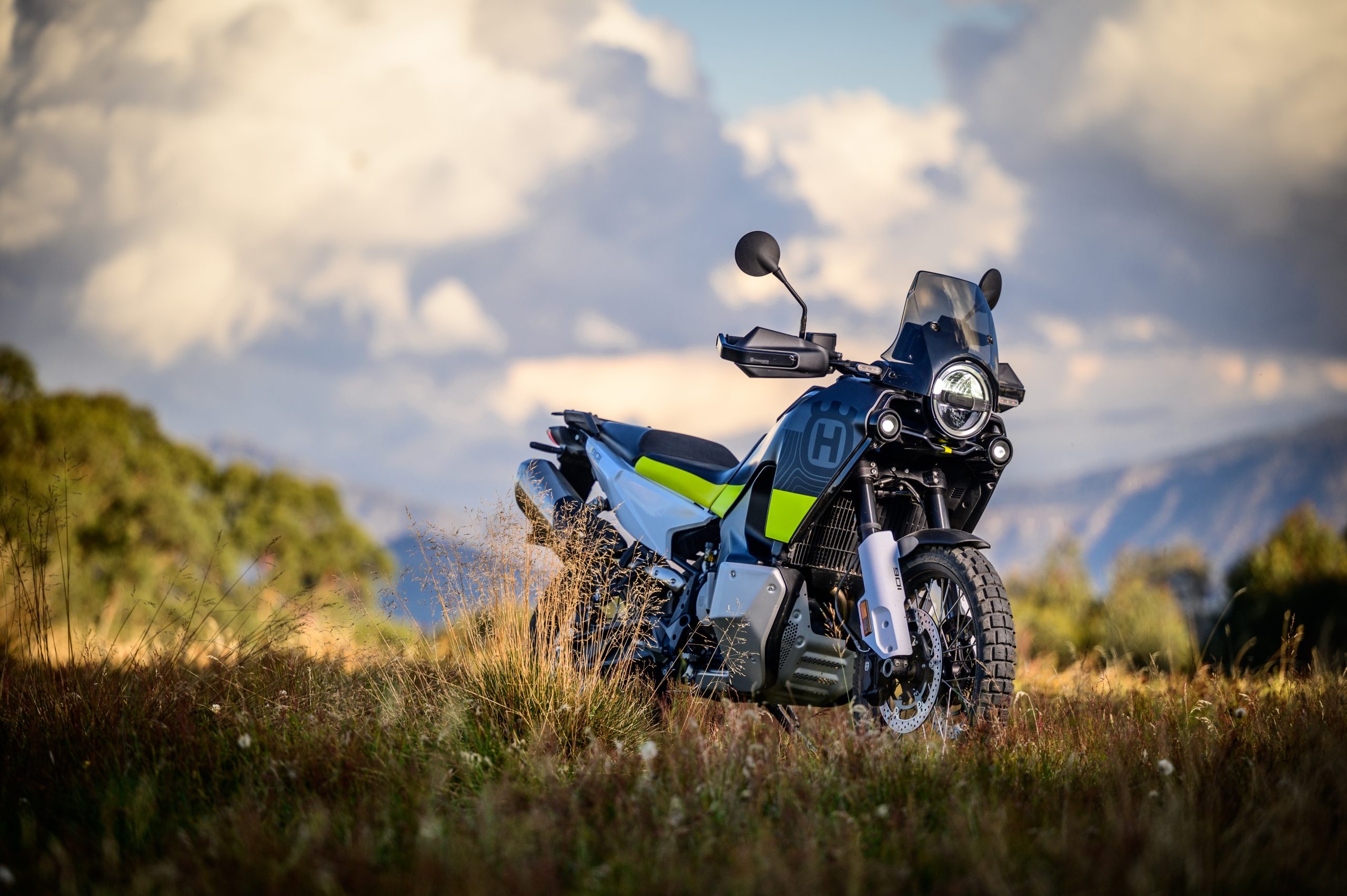 Husqvarna Norden 901, 2022 model review, Adventure life expedition, Adv life magazine, 2560x1710 HD Desktop