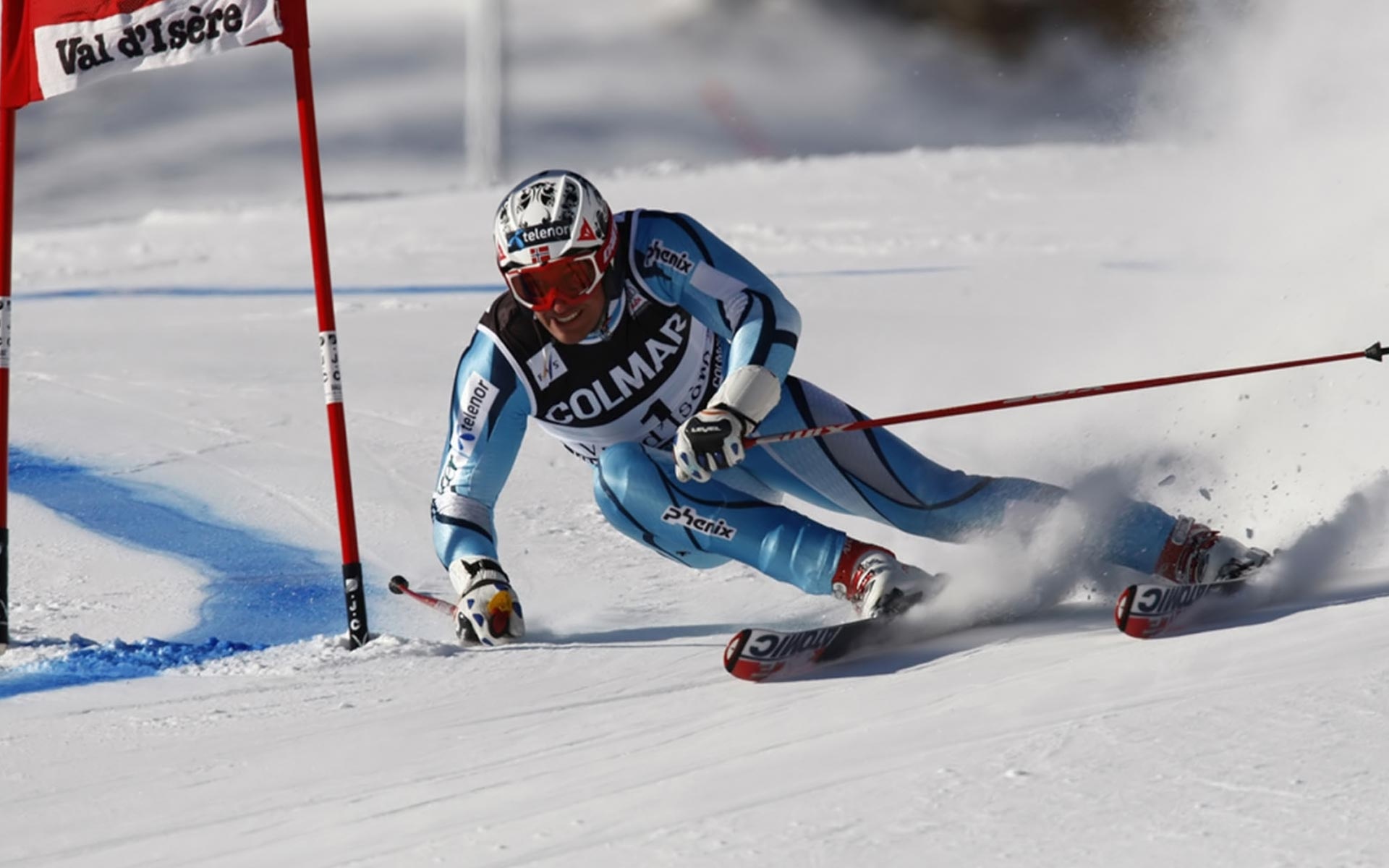 Alpine Skiing, Slalom skiing, Thrilling sport, Sharp turns, 1920x1200 HD Desktop