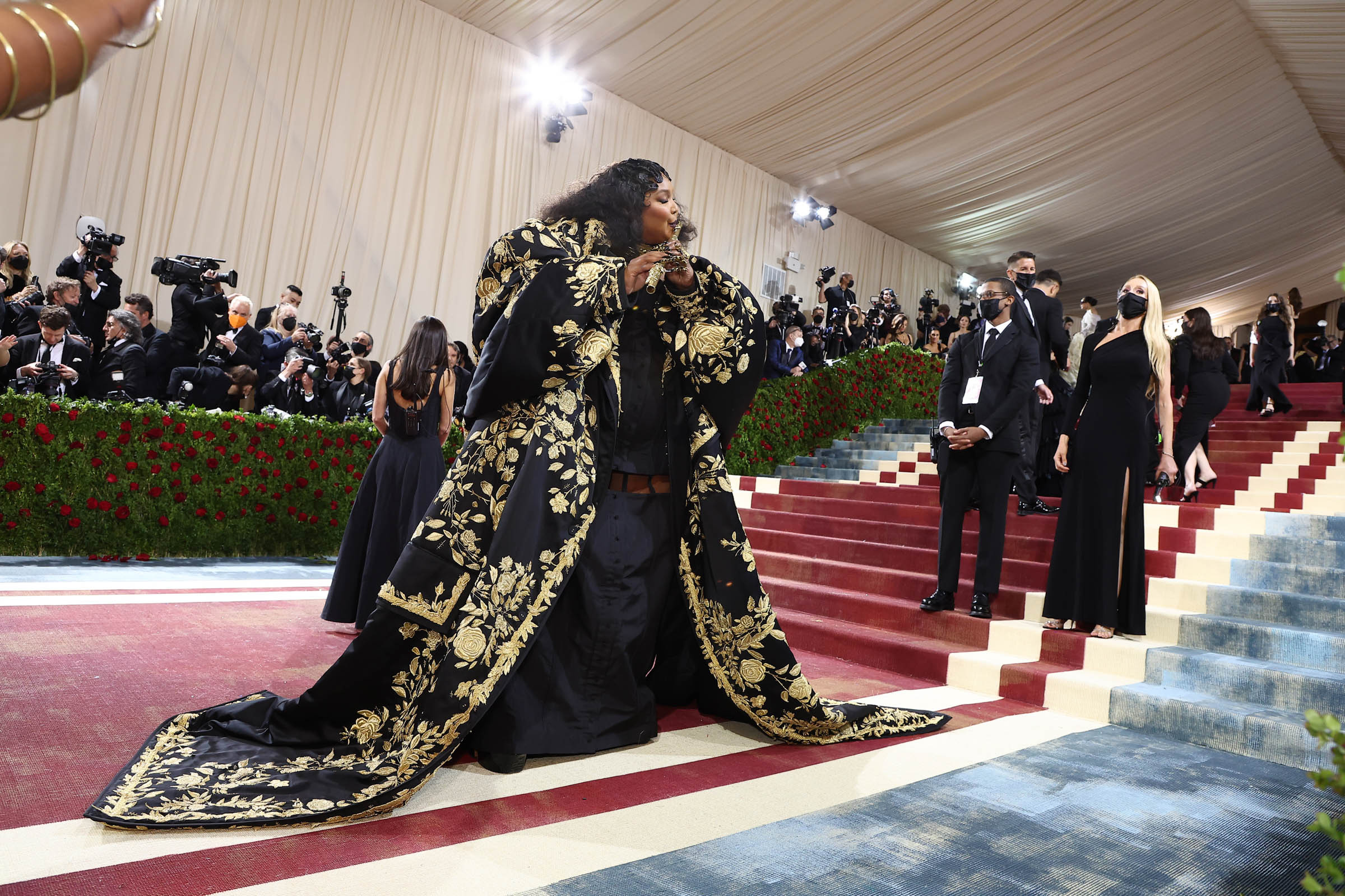 Met Gala 2022, Best looks, Celebrity fashion, Red carpet extravaganza, 2400x1600 HD Desktop