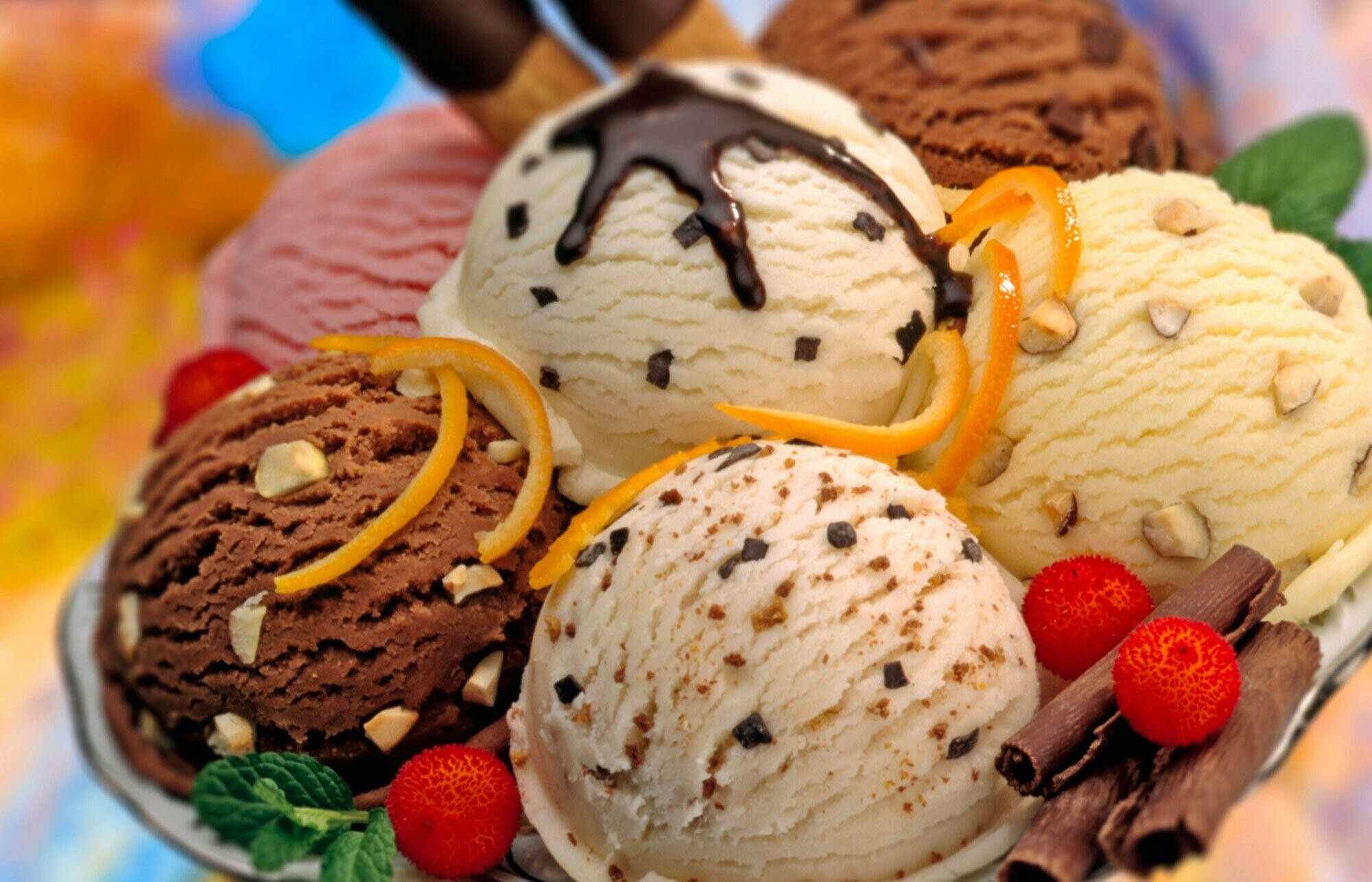 Sumptuous frozen desserts, Creamy goodness, Irresistible flavors, Refreshing treats, 2000x1290 HD Desktop