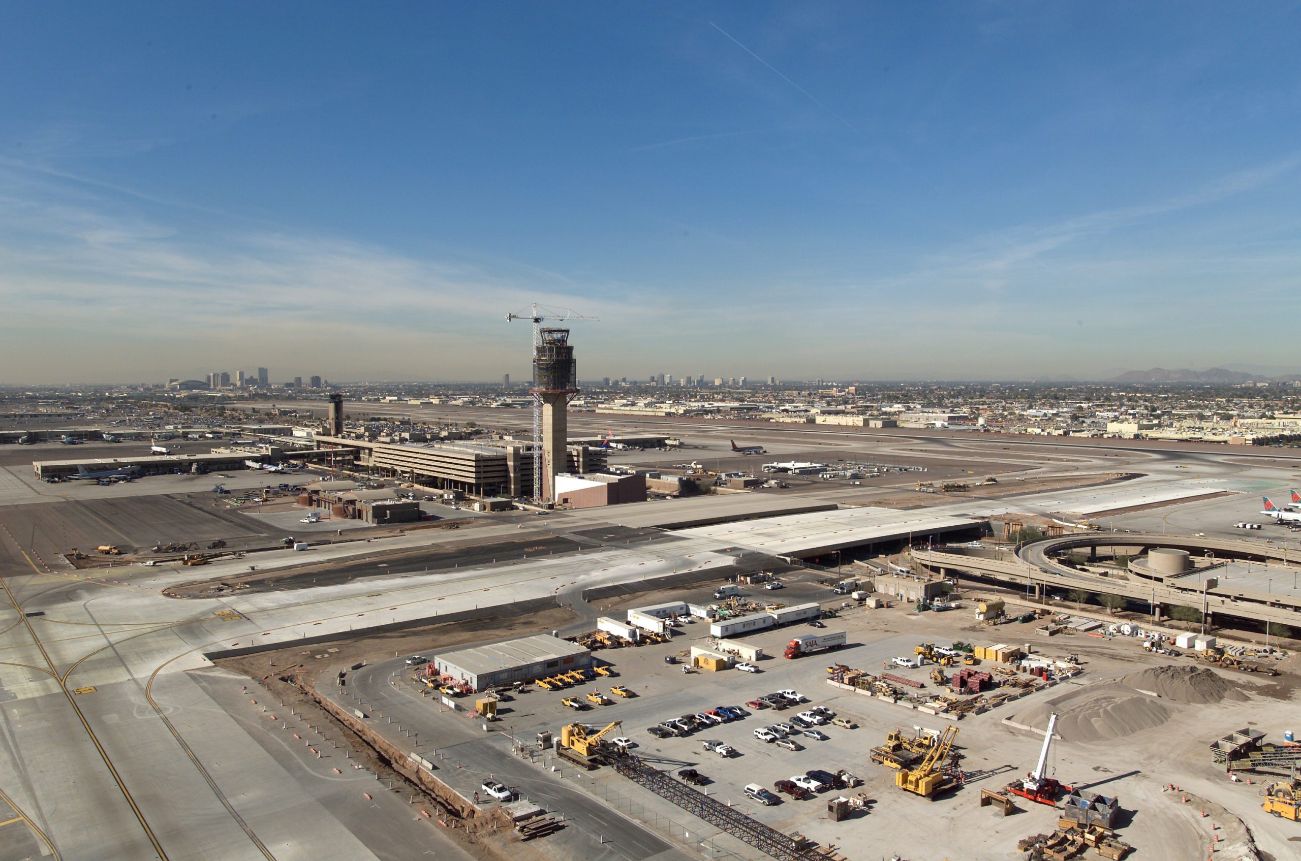 Sky Harbor International Airport, Reconstruction project, Taxiway S, Bridge, 2560x1700 HD Desktop