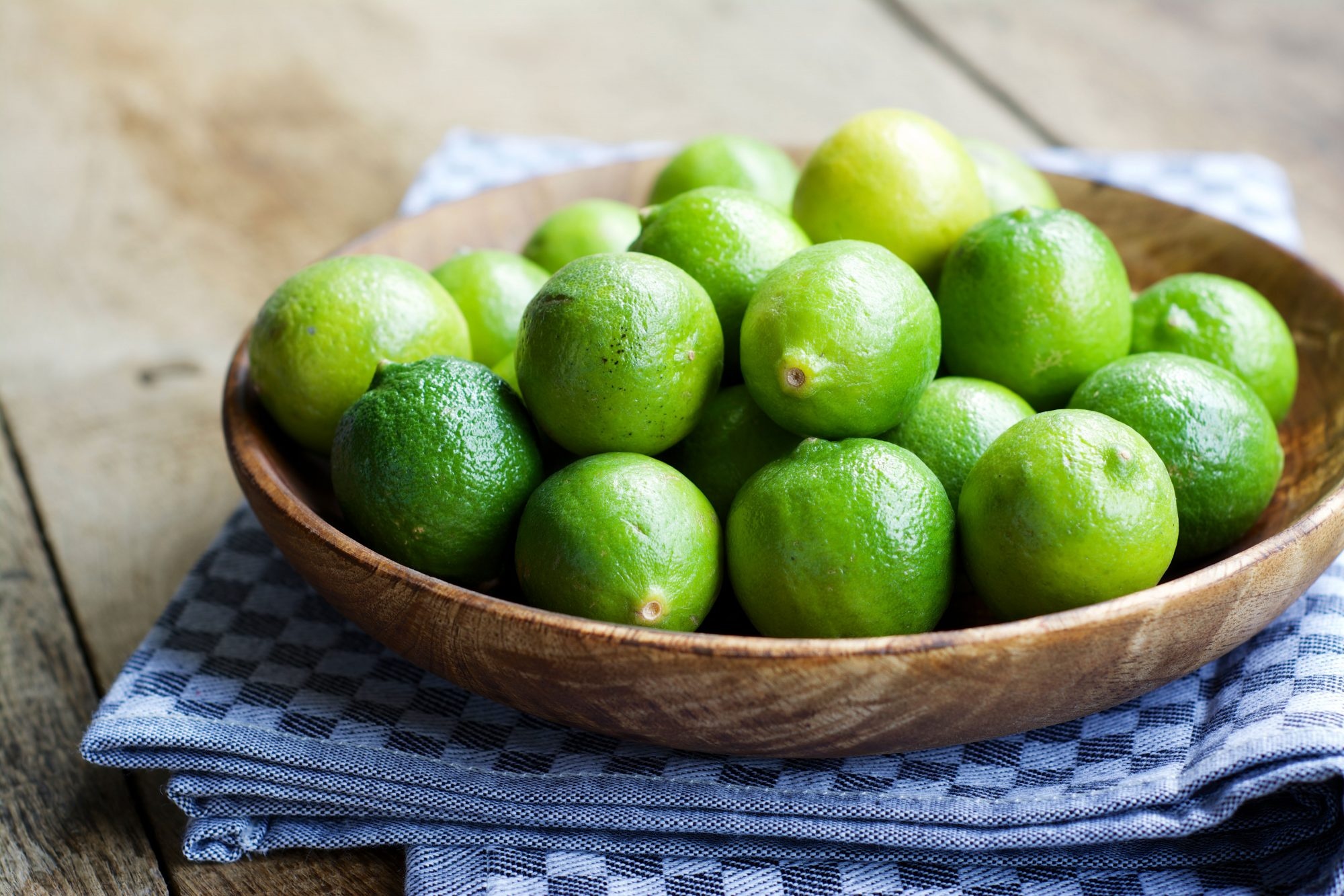 Lime, Florida Key lime, Regular lime, Southern Living, 2000x1340 HD Desktop