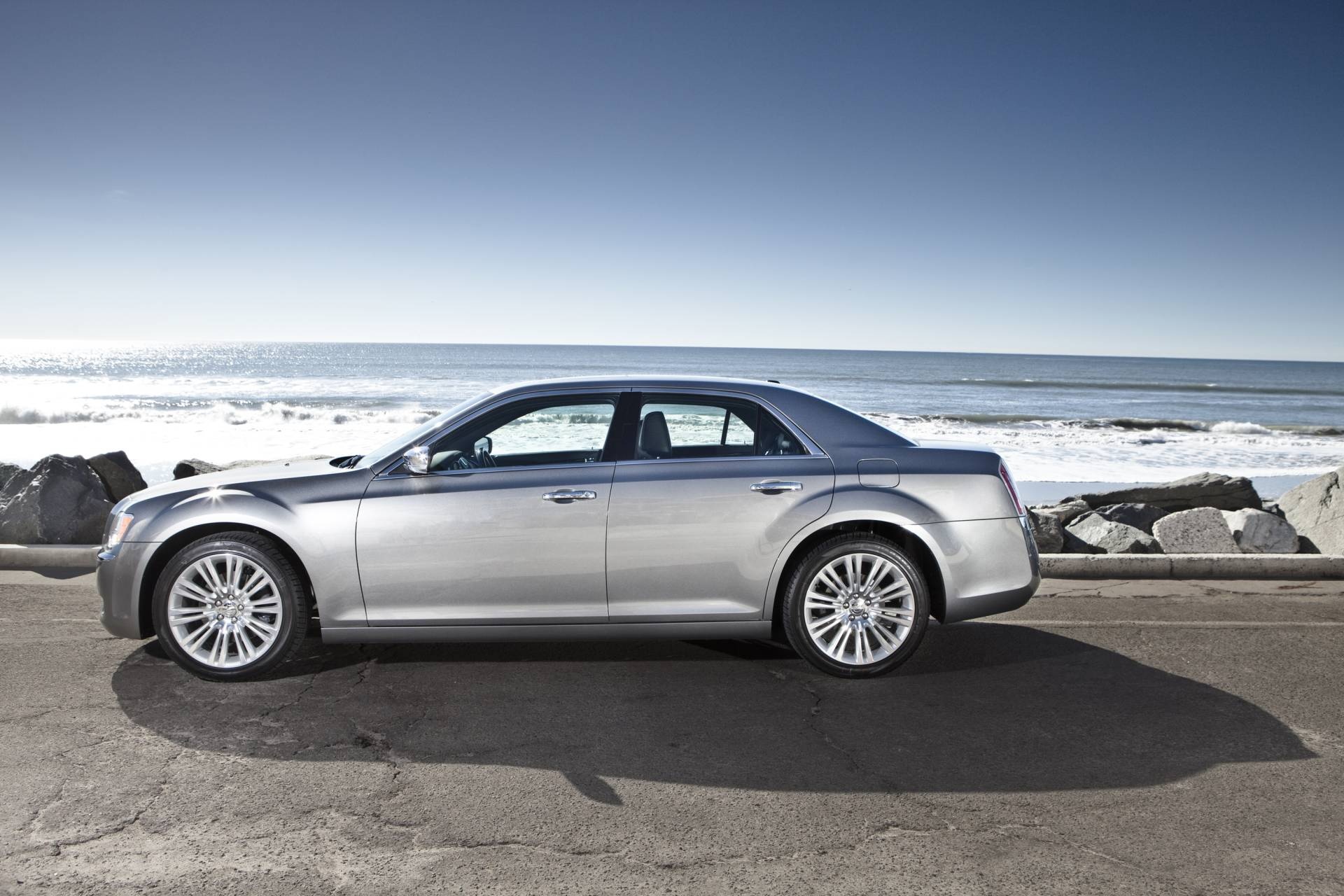 Chrysler 300, 2013 wallpaper, Image gallery, 1920x1280 HD Desktop