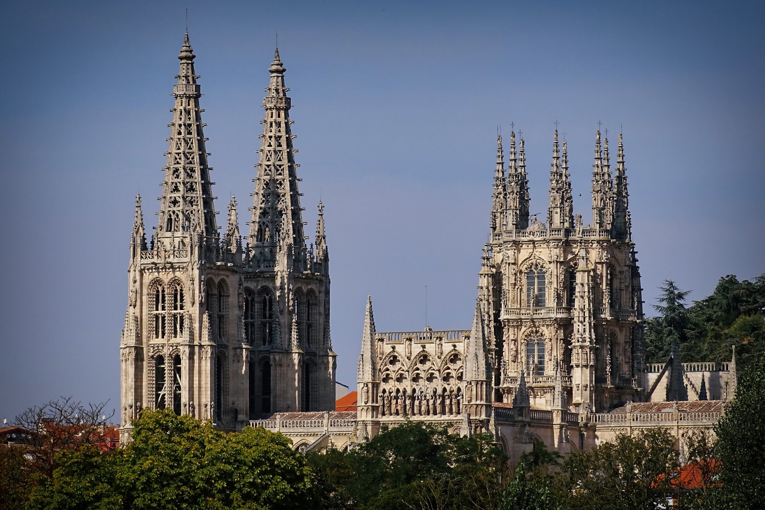 Saint Mary of Burgos, Cathedrals Wallpaper, 2560x1710 HD Desktop