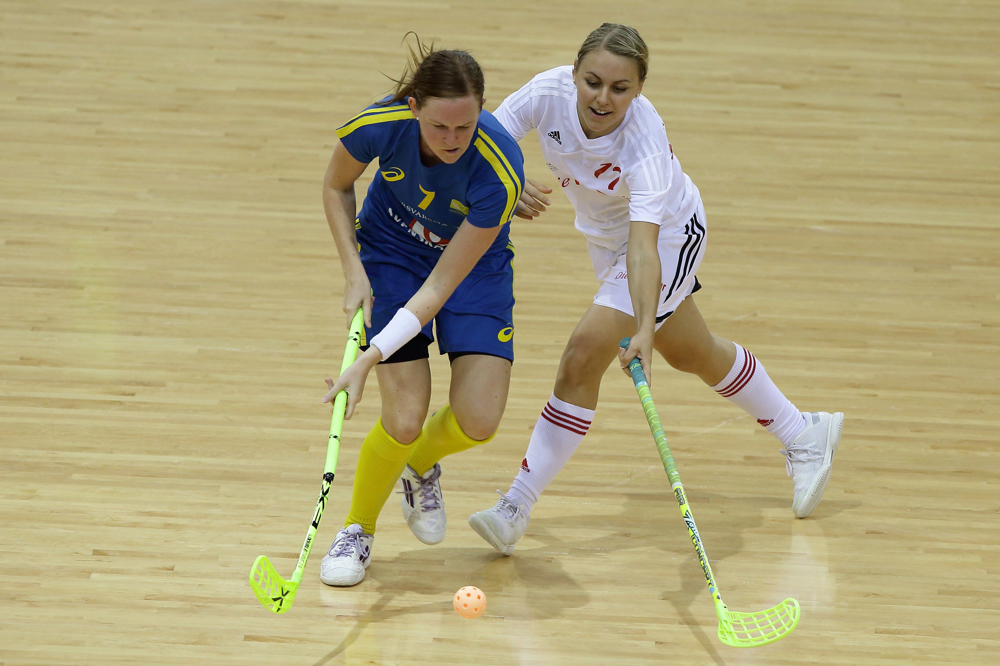 Andersson Erika and Rahel Kaltenrieder, Floorball Wallpaper, 2050x1370 HD Desktop