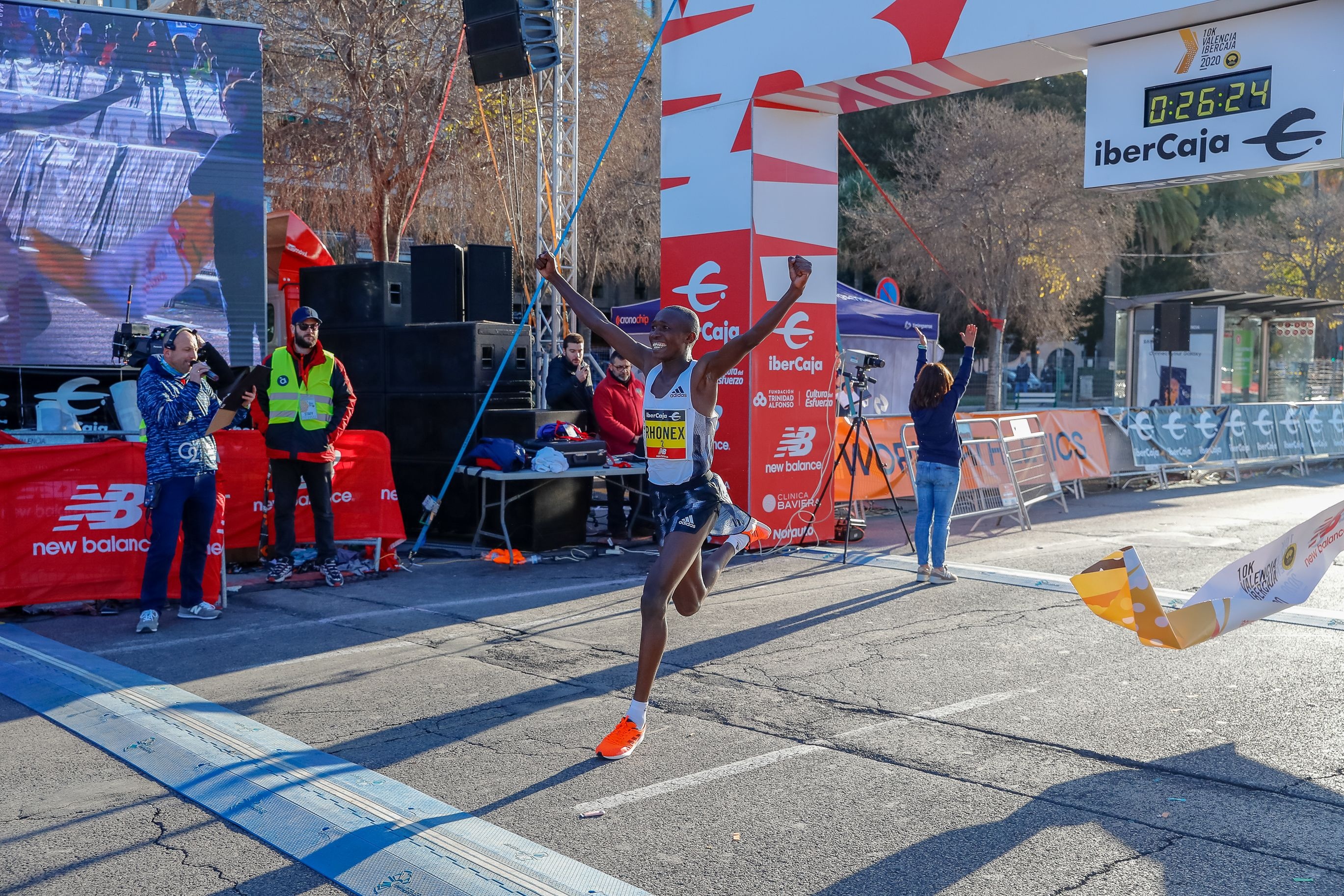 Valencia 2020, Rhonex Kipruto Wallpaper, 2740x1830 HD Desktop