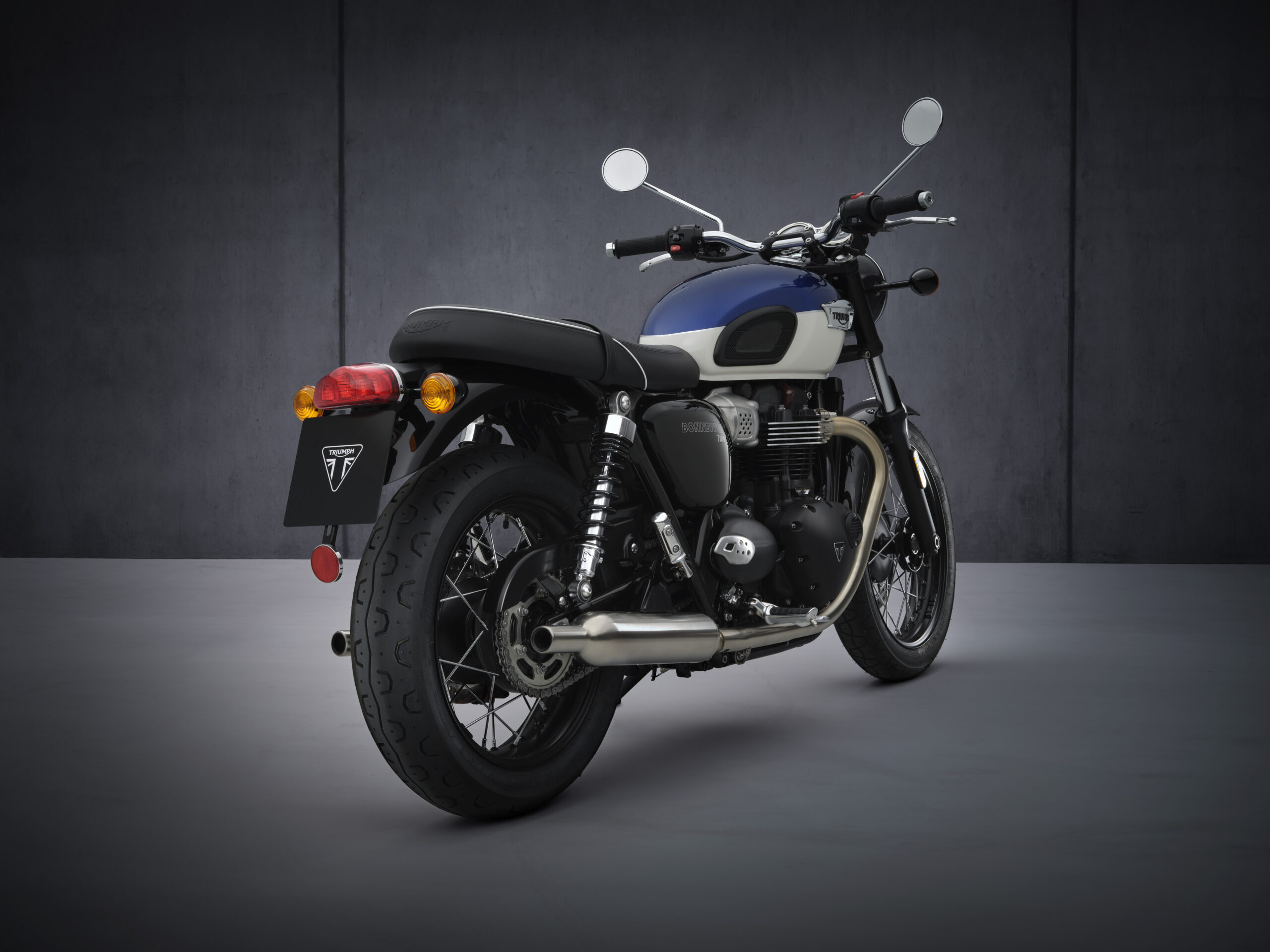 Triumph Bonneville T100, Specs, Features, WBW, 2560x1920 HD Desktop