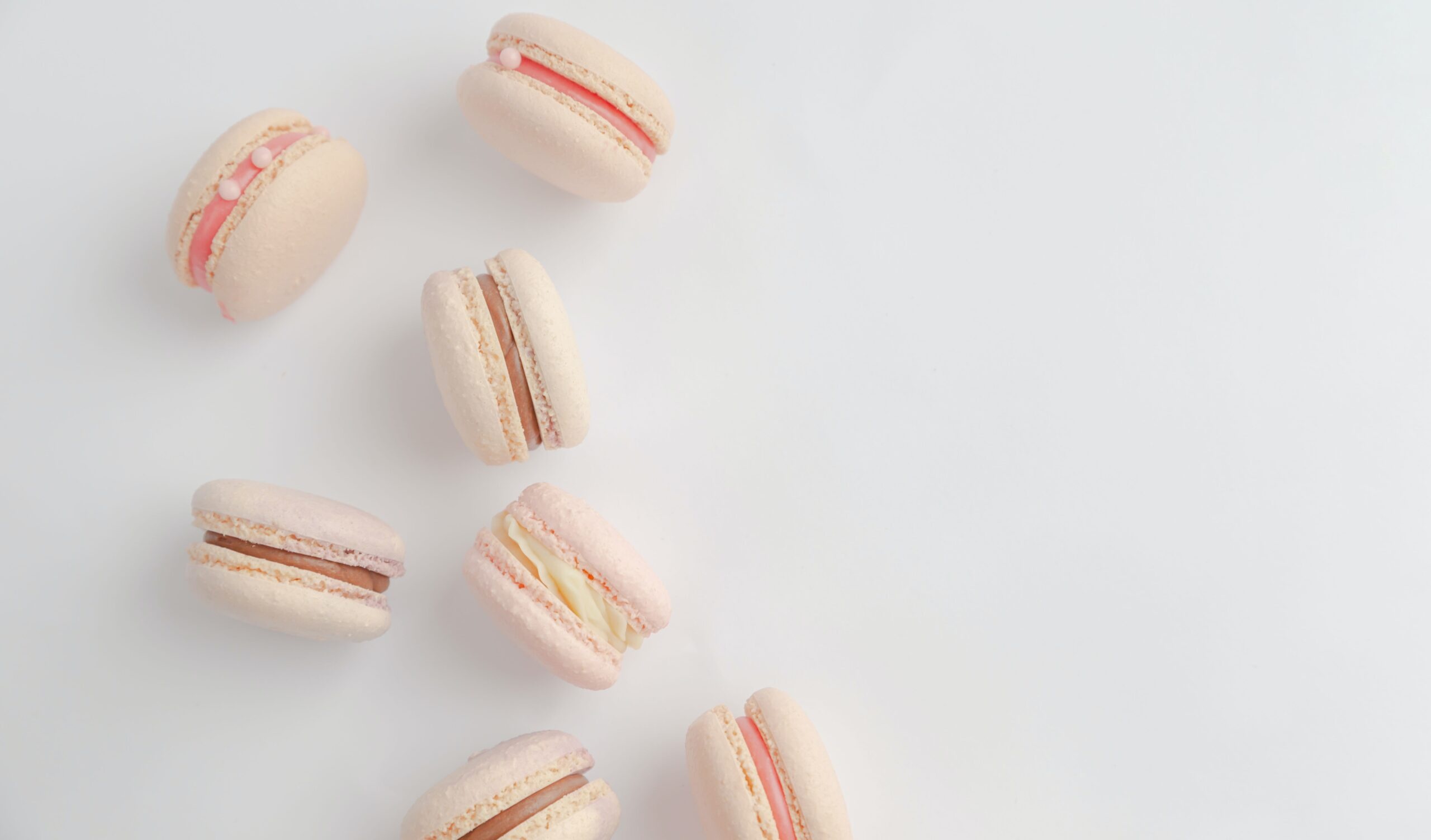 Delicious macaron fillings, Irresistible flavor combinations, Authentic French pastries, Filling inspiration, 2560x1510 HD Desktop