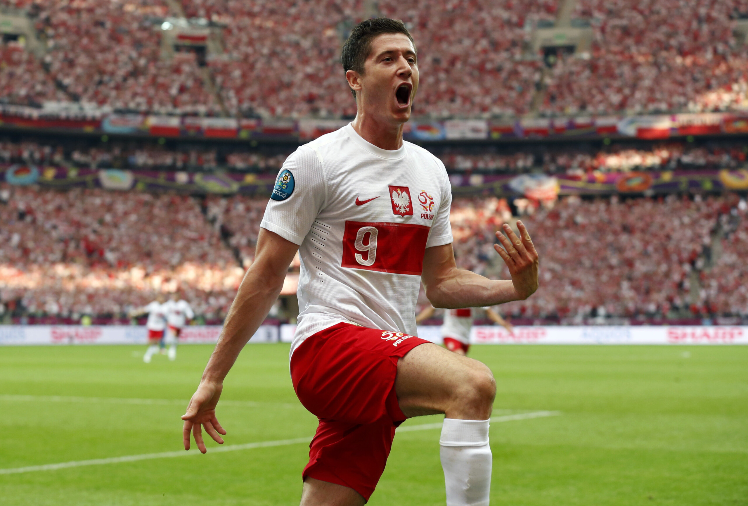 Poland National Football Team, Robert Lewandowski Wallpaper, 2560x1740 HD Desktop