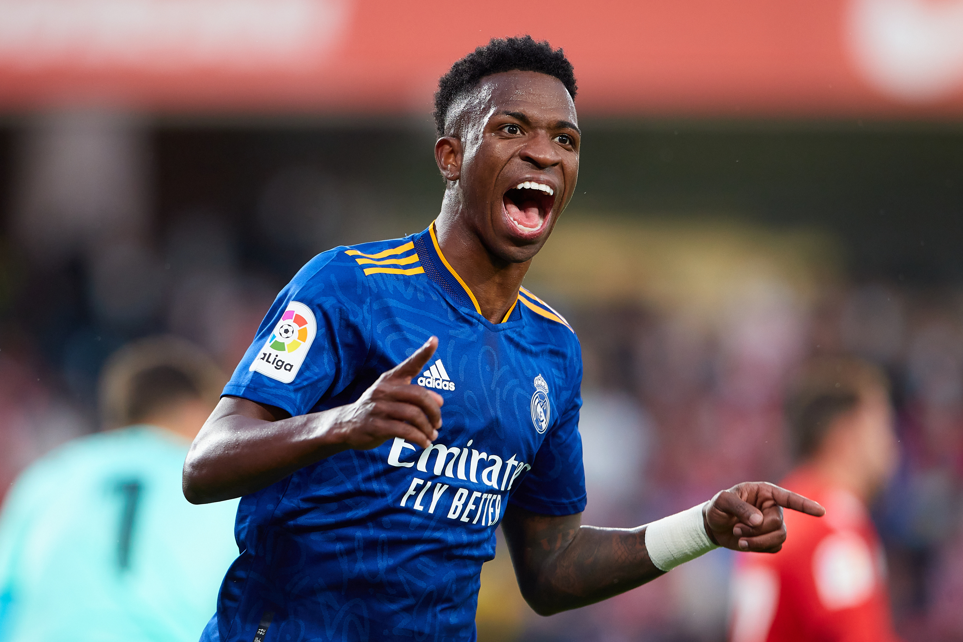 Vinicius Junior, Real Madrid away jersey, Shouting goal celebration, HD Desktop wallpaper