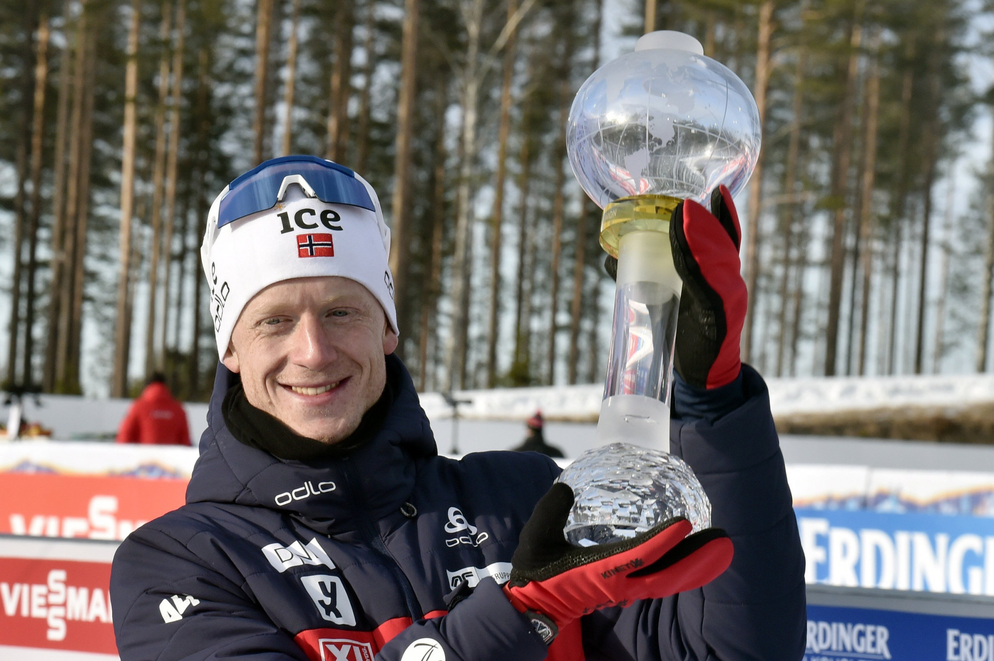 Crystal Globe trophy, Johannes Thingnes Wallpaper, 2050x1370 HD Desktop