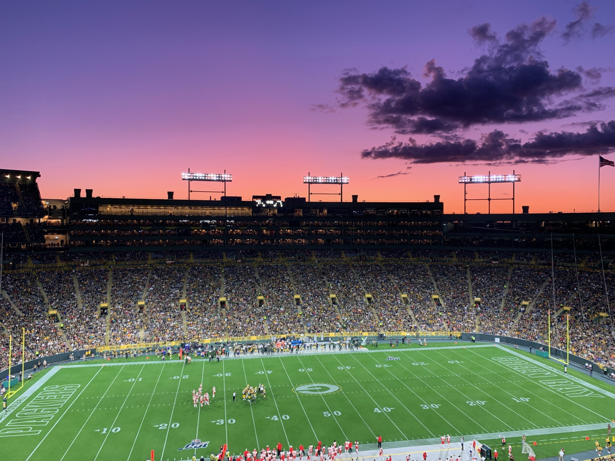 Lambeau Field, Moms guide, Game day, 2560x1920 HD Desktop