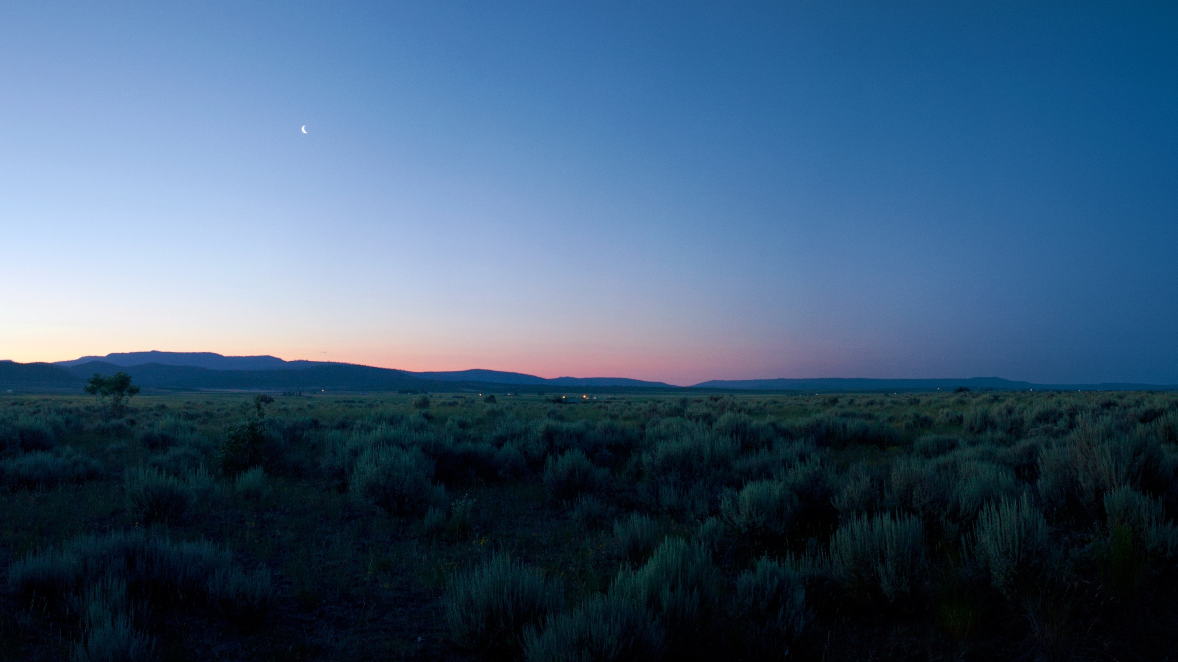 crescent moon, sagebrush shrubland, twilight mountain horizon, 4K Desktop wallpaper