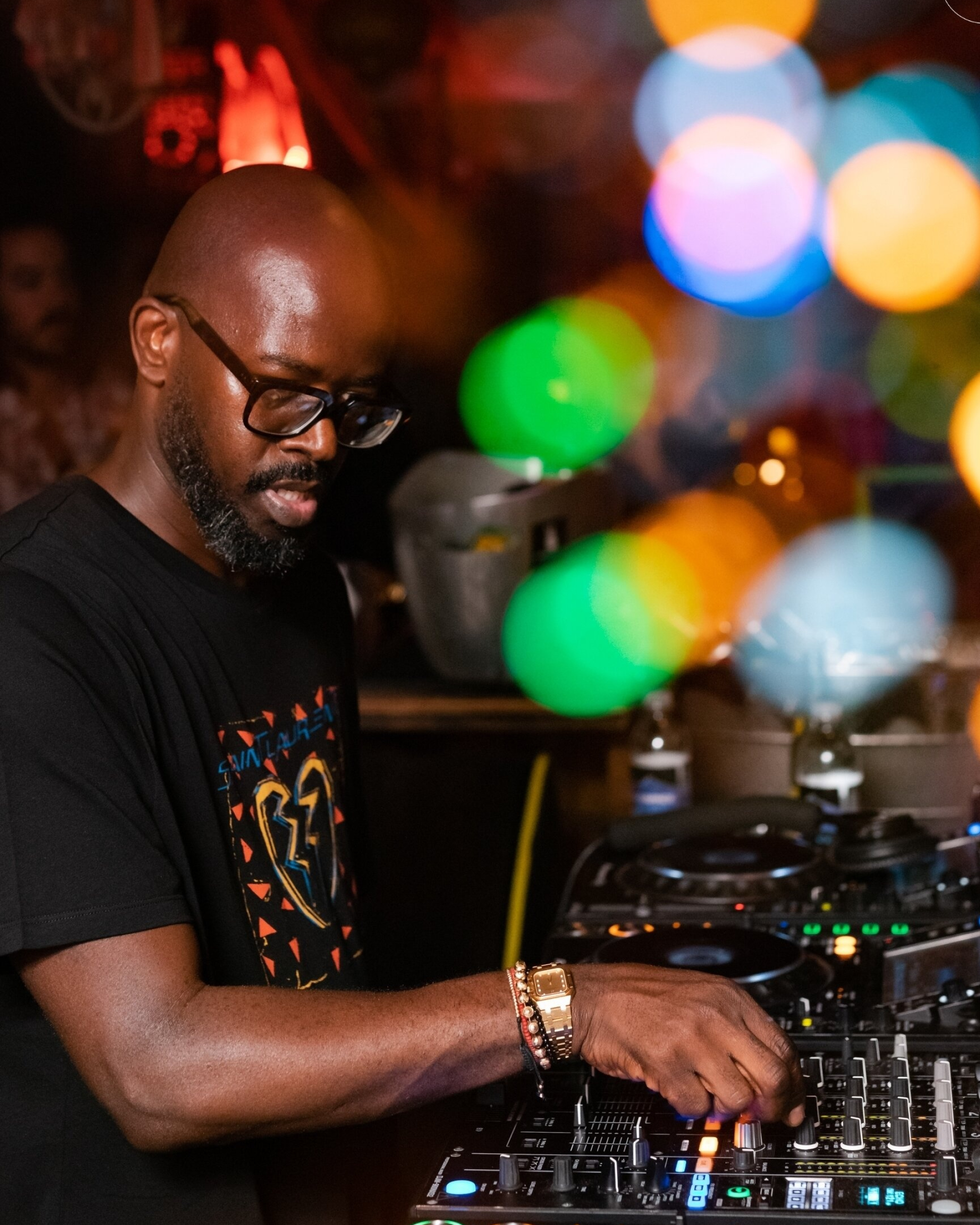 Black Coffee, Club Space, Miami, High-energy performance, 1920x2400 HD Phone