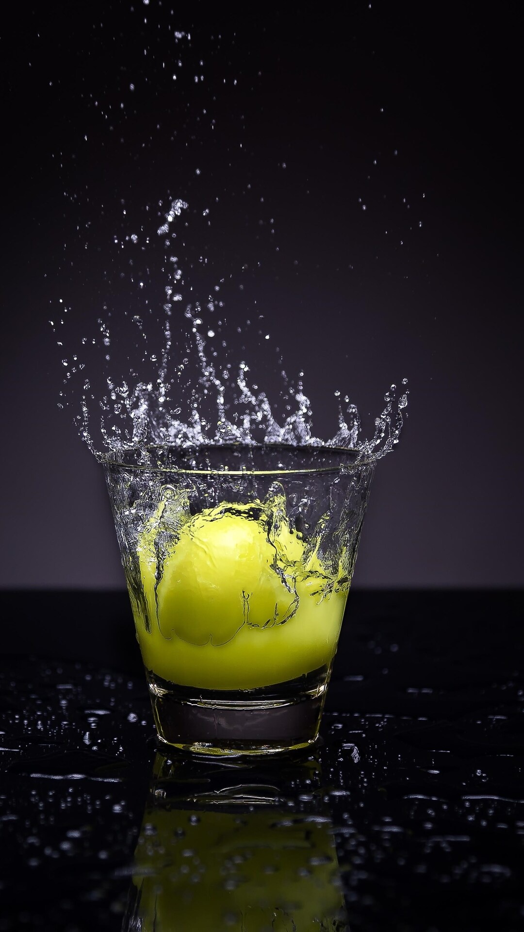 Lemon splash photography, HD wallpapers, Refreshing visuals, Taste of summer, 1080x1920 Full HD Phone