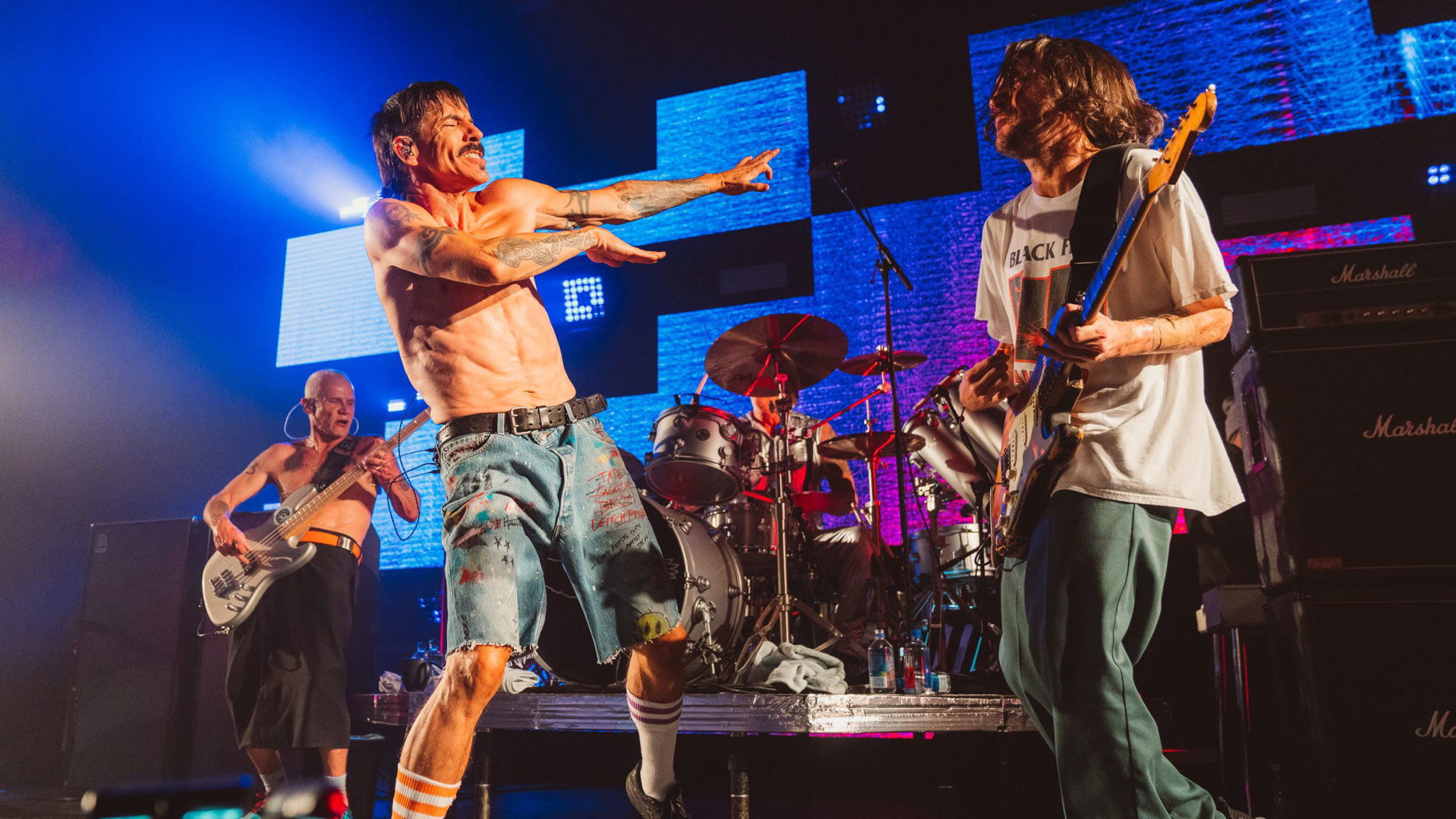 Red Hot Chili Peppers, Future releases, Loose plans, Kerrang's announcement, 2020x1140 HD Desktop