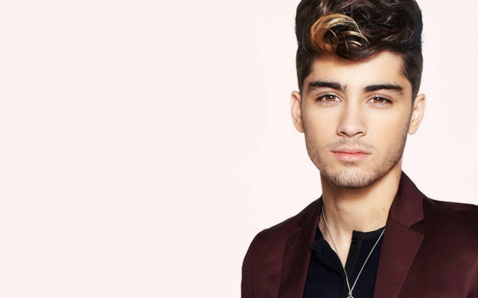 Zayn Malik, Pop sensation, Striking wallpaper, Male celebrity allure, 1920x1200 HD Desktop