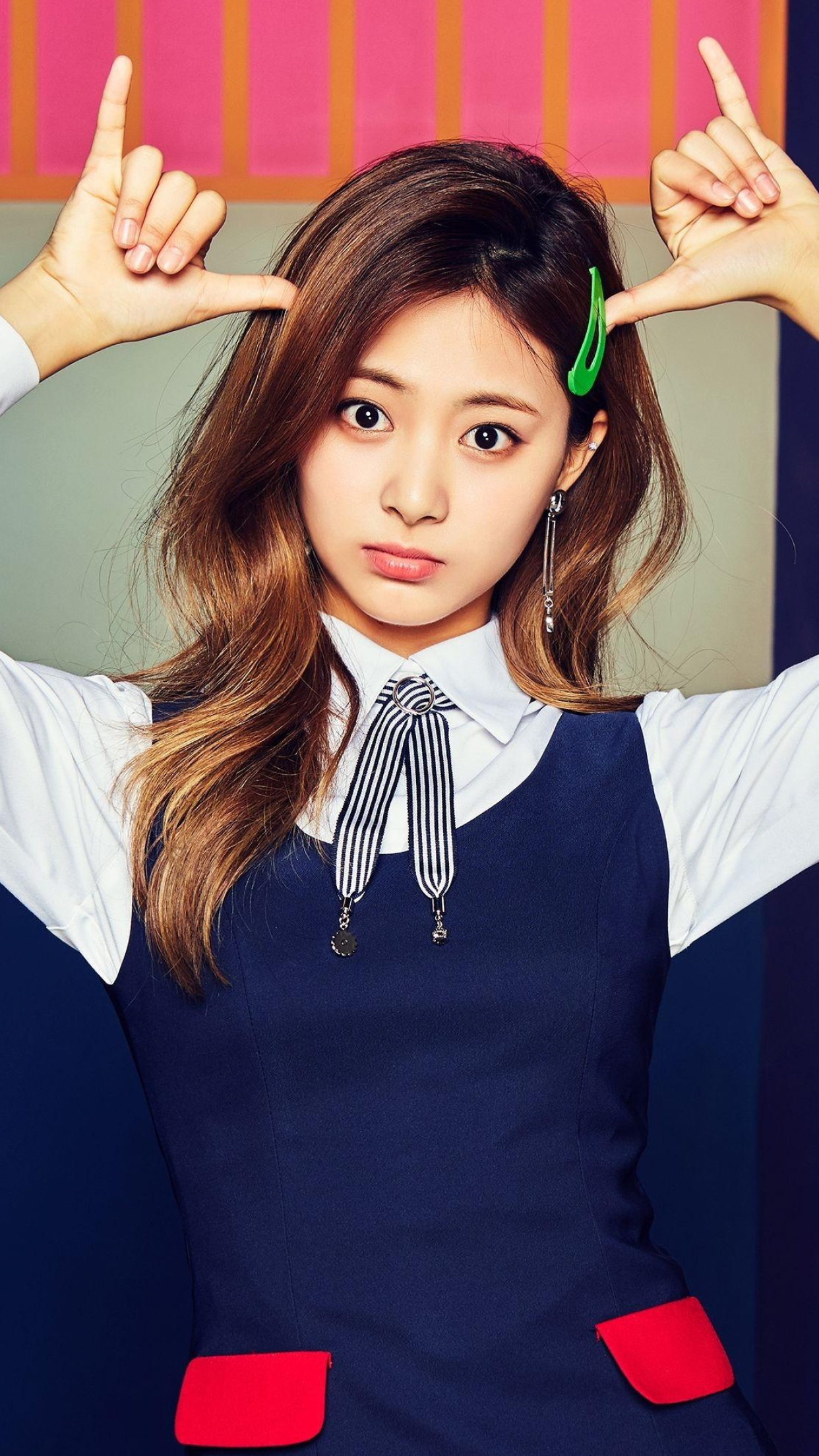 Signal, Tzuyu (TWICE) Wallpaper, 1250x2210 HD Phone