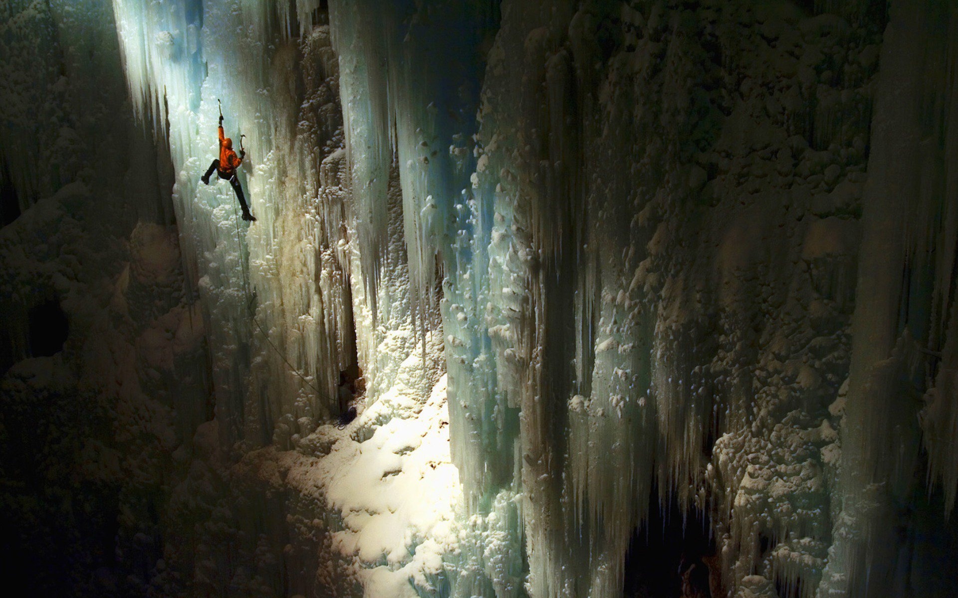 Ice climbing HD wallpaper, Breathtaking background, Stunning imagery, Nature's beauty, 1920x1200 HD Desktop