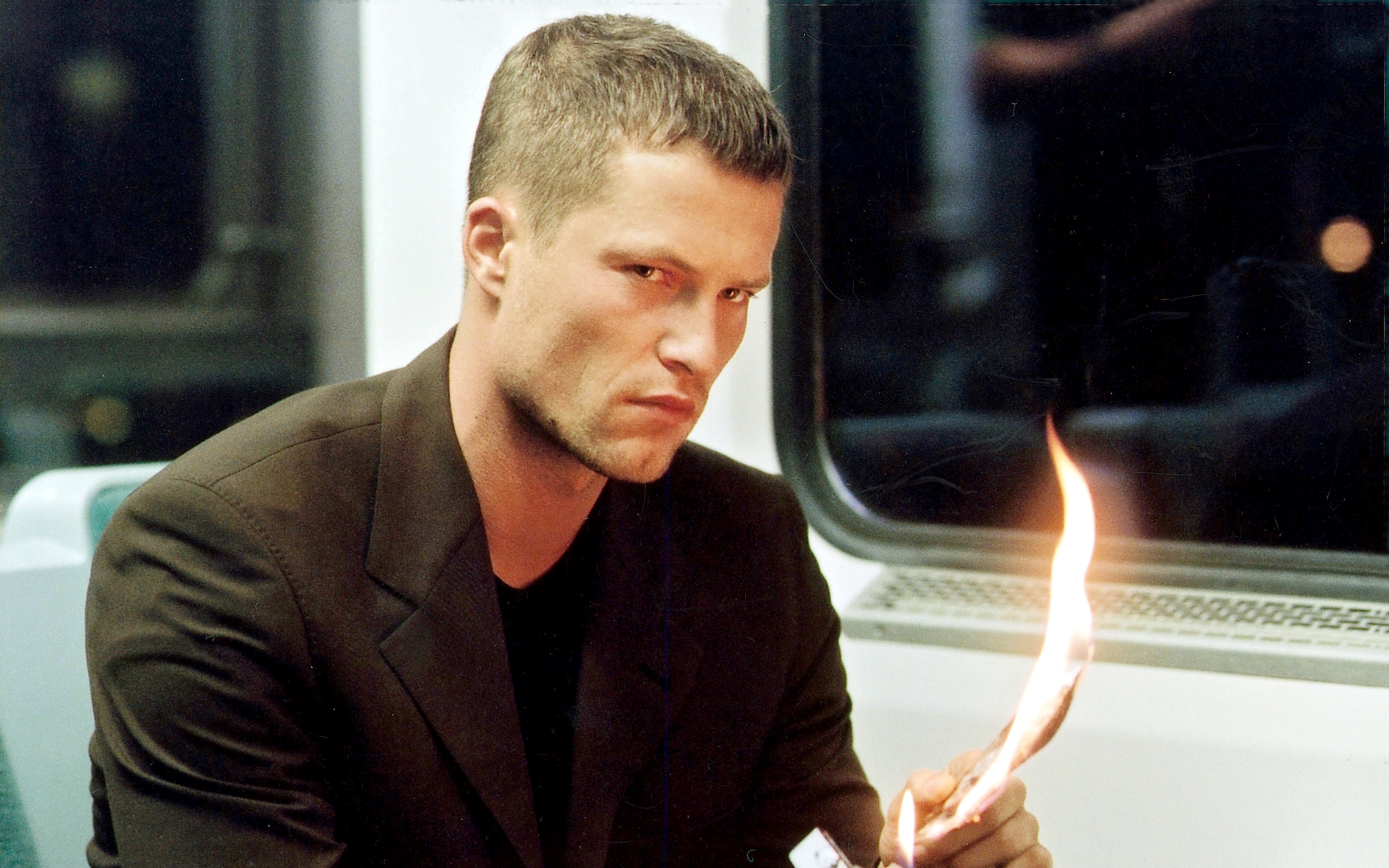 Til Schweiger, HD wallpaper, Versatile actor, Memorable performances, 3200x2000 HD Desktop