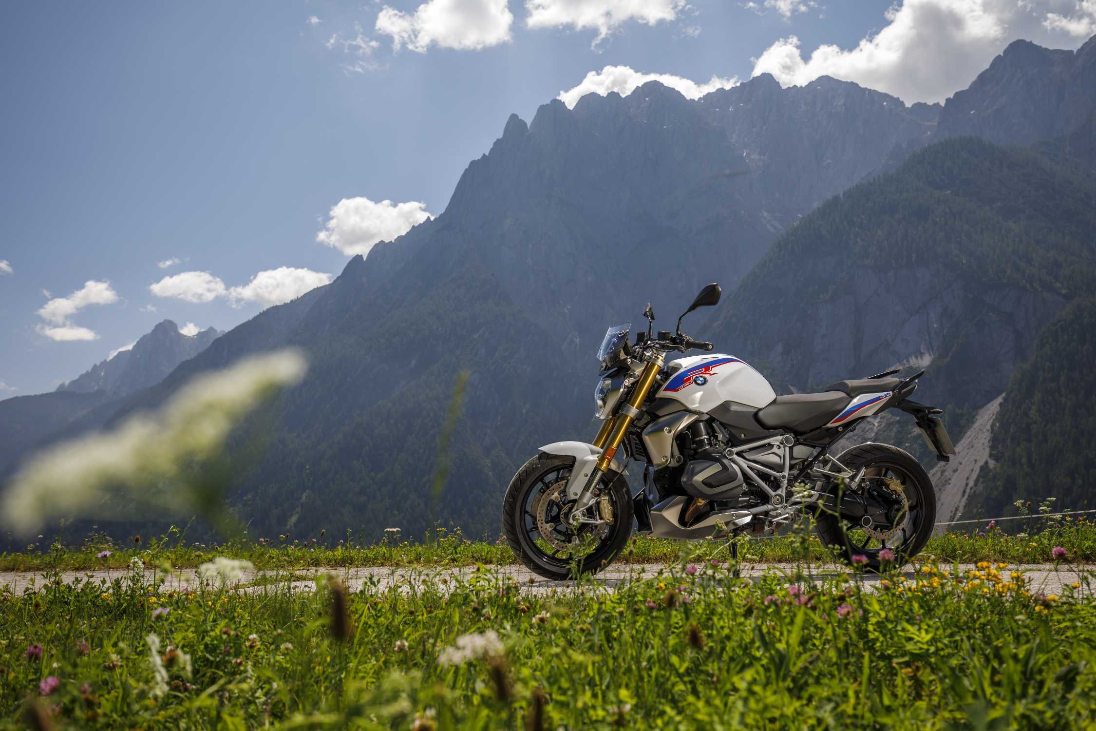 2019 Model, BMW R 1250 R Wallpaper, 2250x1500 HD Desktop